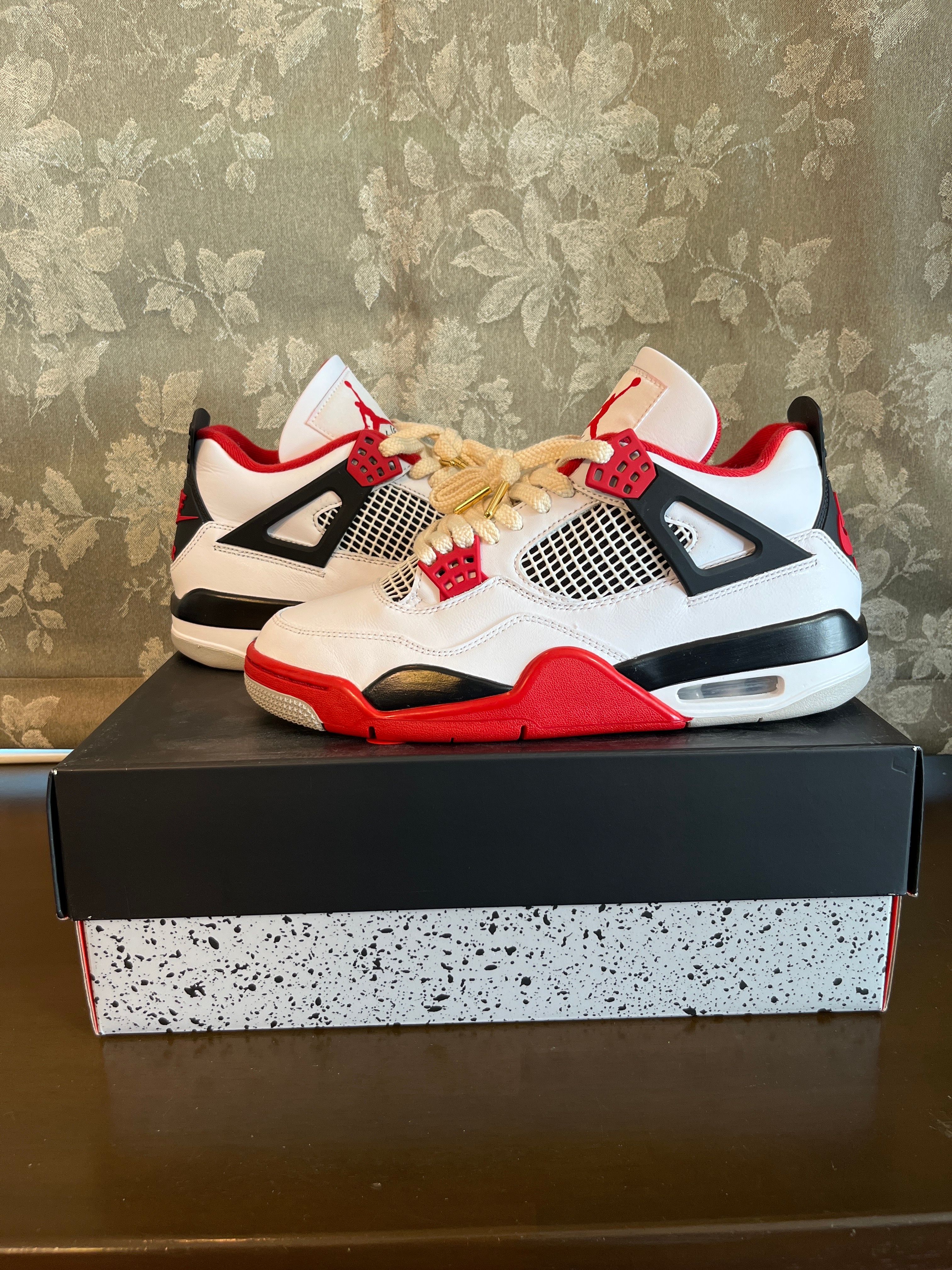 Nike Air Jordan 4 Retro OG "Fire Red" (2020)
