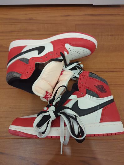 Nike Air Jordan 1 High OG "Lost & Found/Chicago"