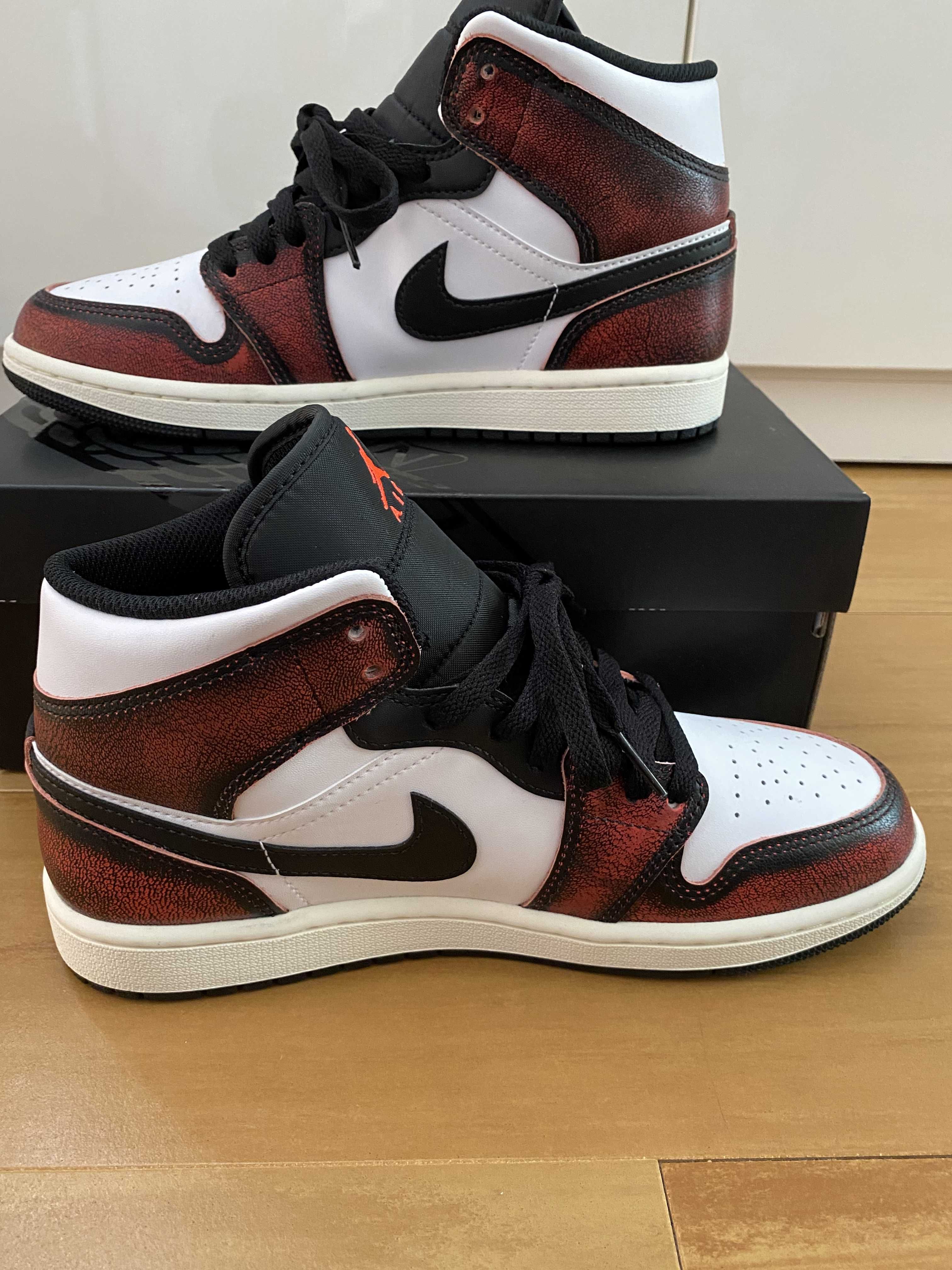 Nike Air Jordan 1 Mid "Wear Away"