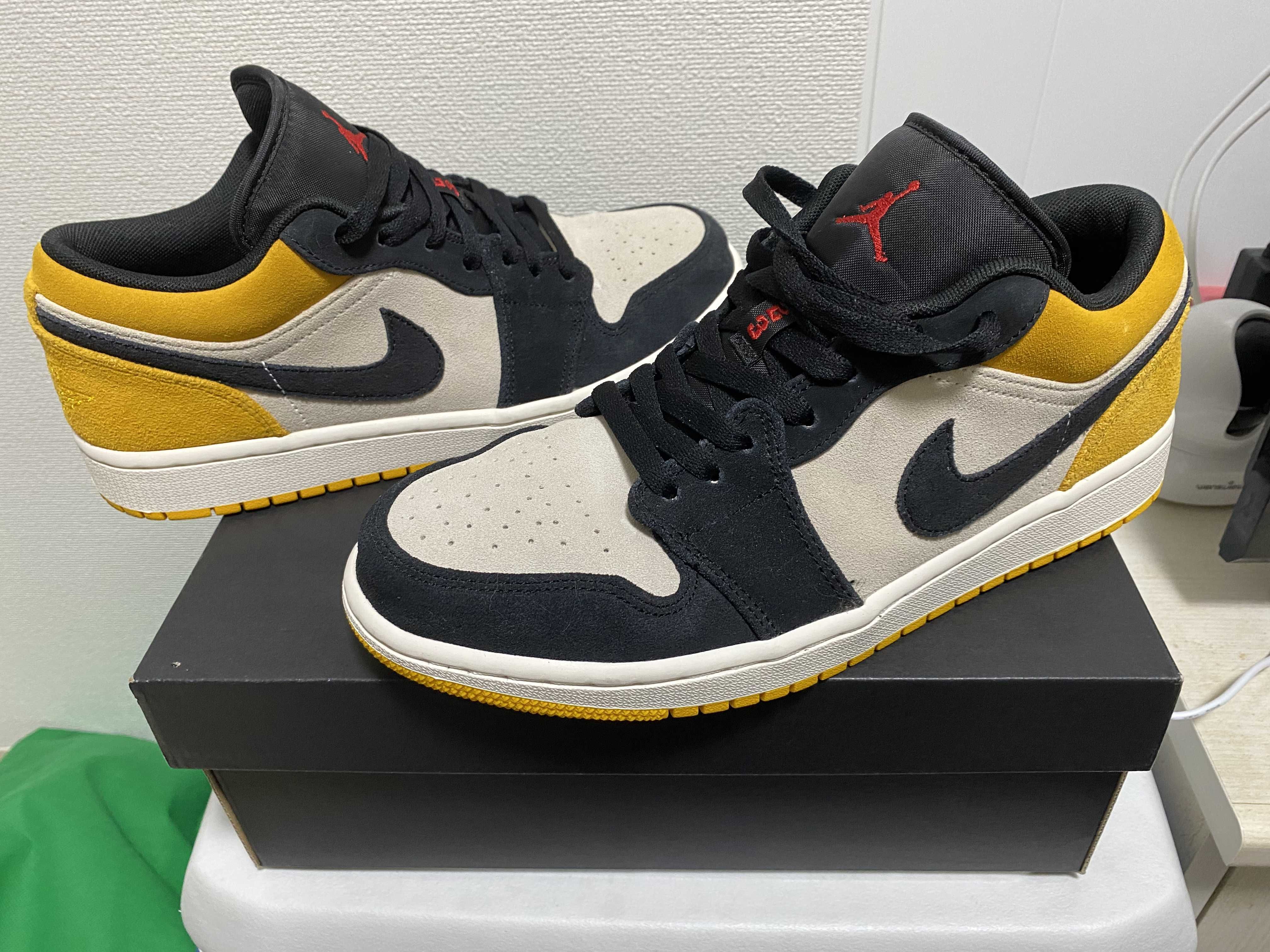 Nike Air Jordan 1 Low "Sail University Gold Black"