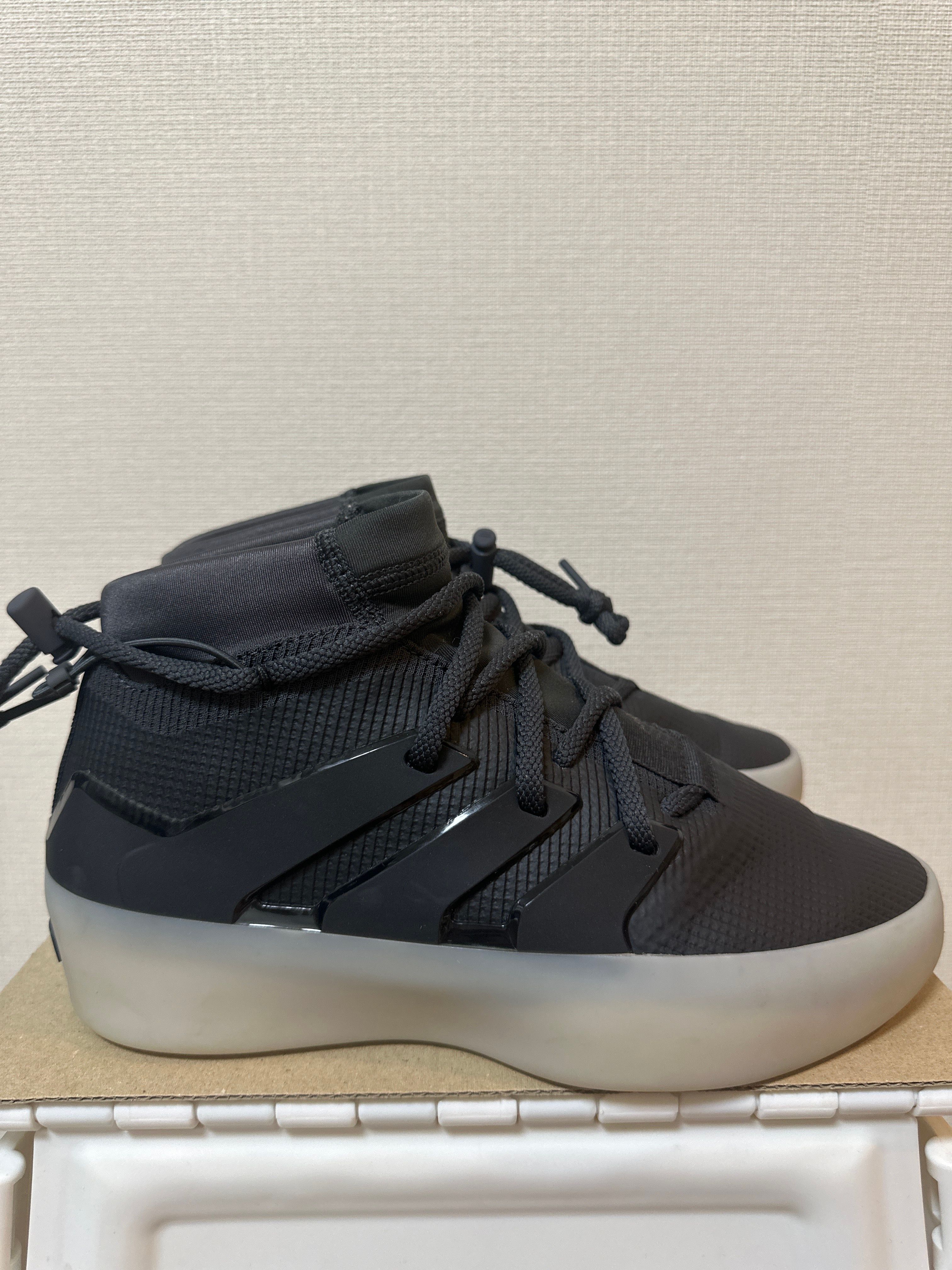 adidas FEAR OF GOD ATHLETICS 1 Basketball "Carbon"