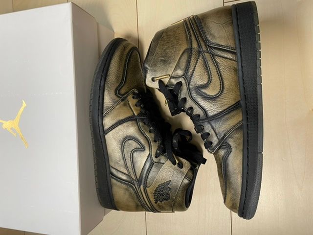 NIKE AIR JORDAN 1 RETRO HIGH OG WINGS "BLACK/BLACK-METALLIC GOLD"