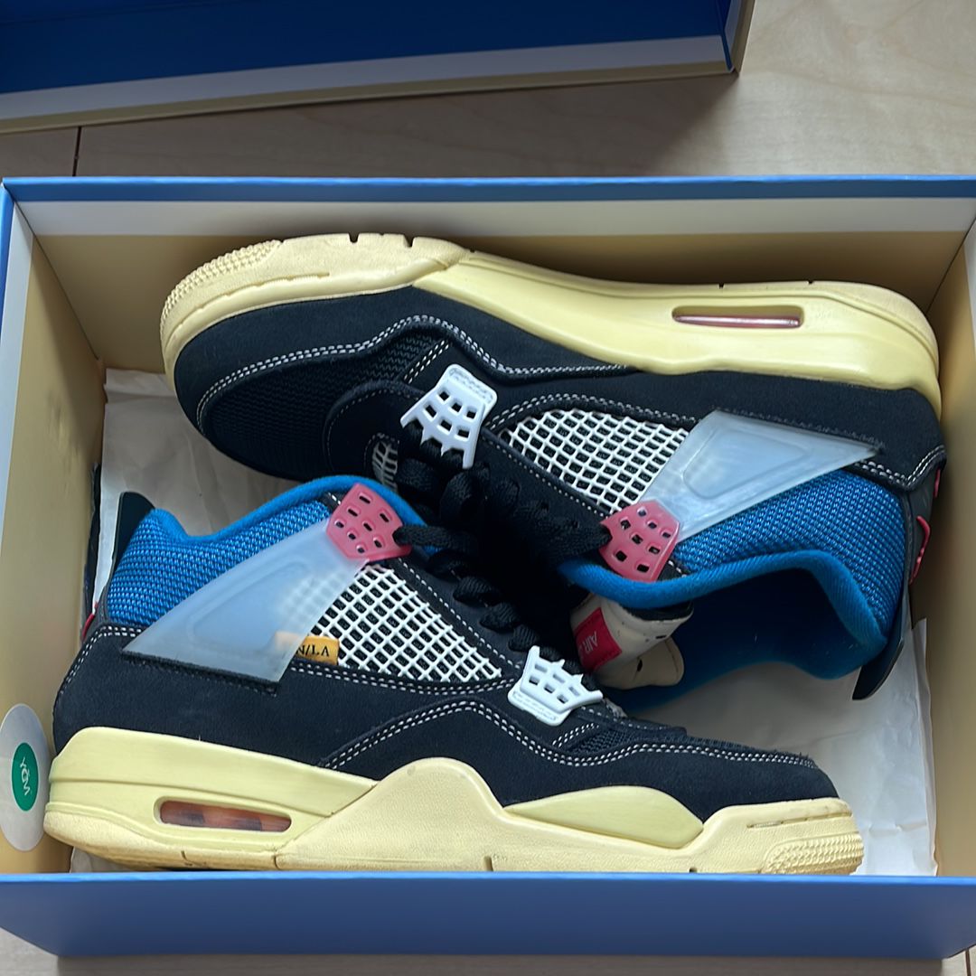 UNION × NIKE AIR JORDAN 4 "OFF NOIR"