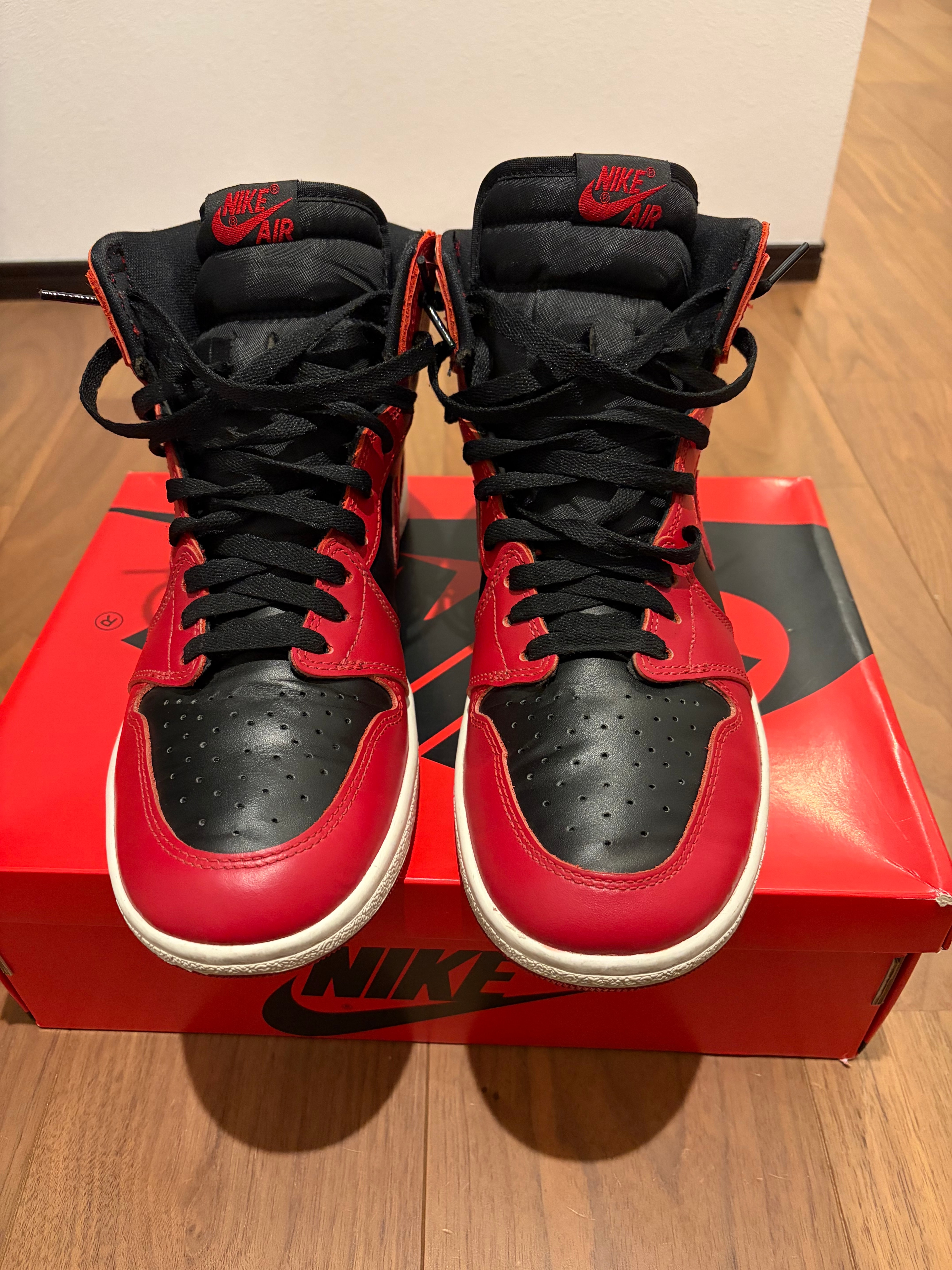 Nike Air Jordan 1 High ’85 "Varsity Red"