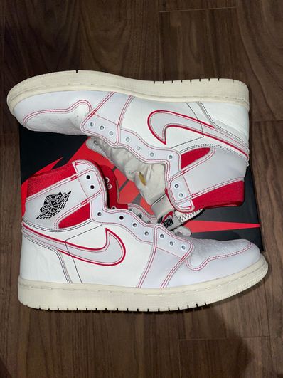 Nike Air Jordan 1 Retro High OG "Sail/University Red"