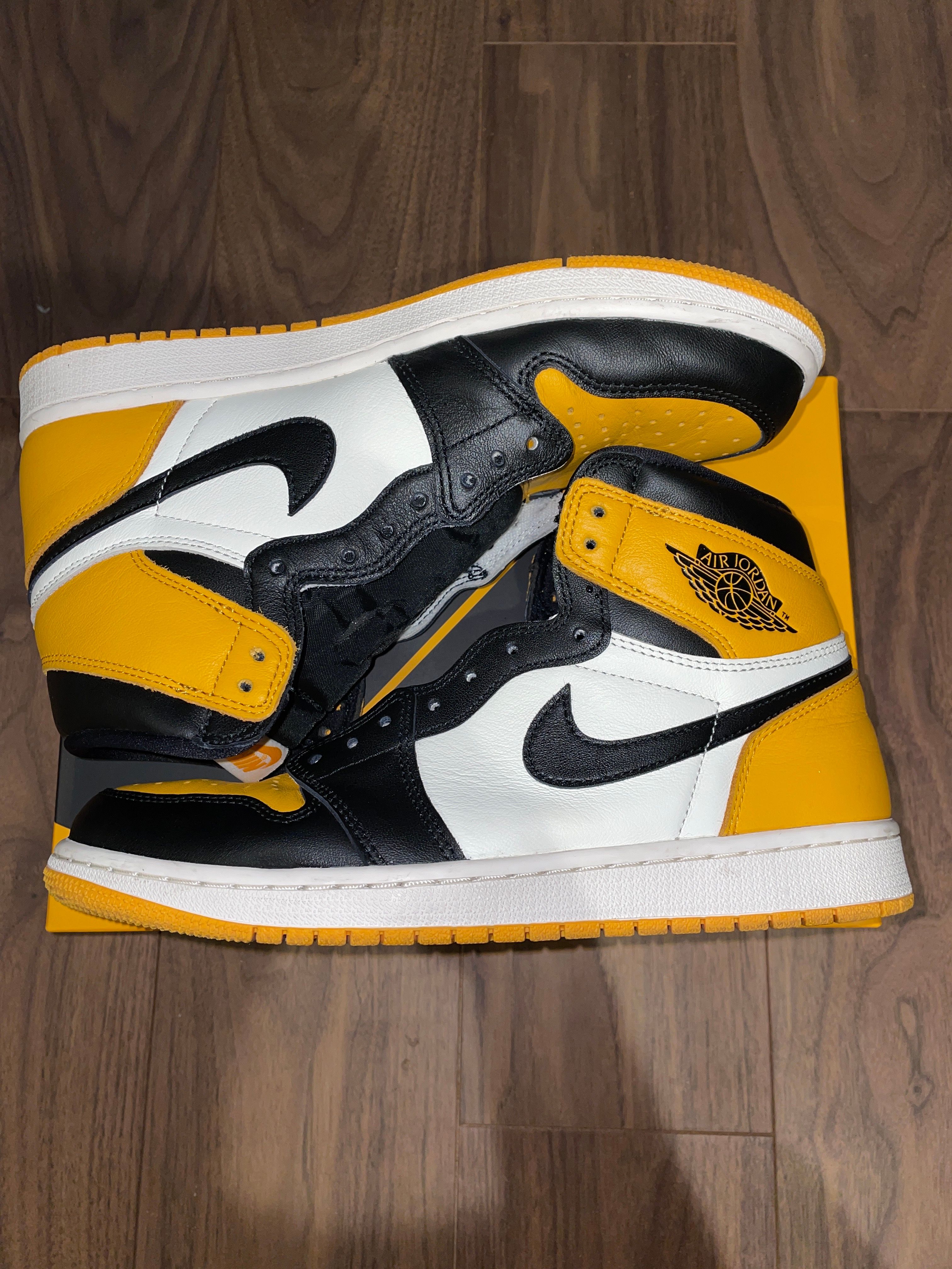 Nike Air Jordan 1 Retro High OG "Taxi"