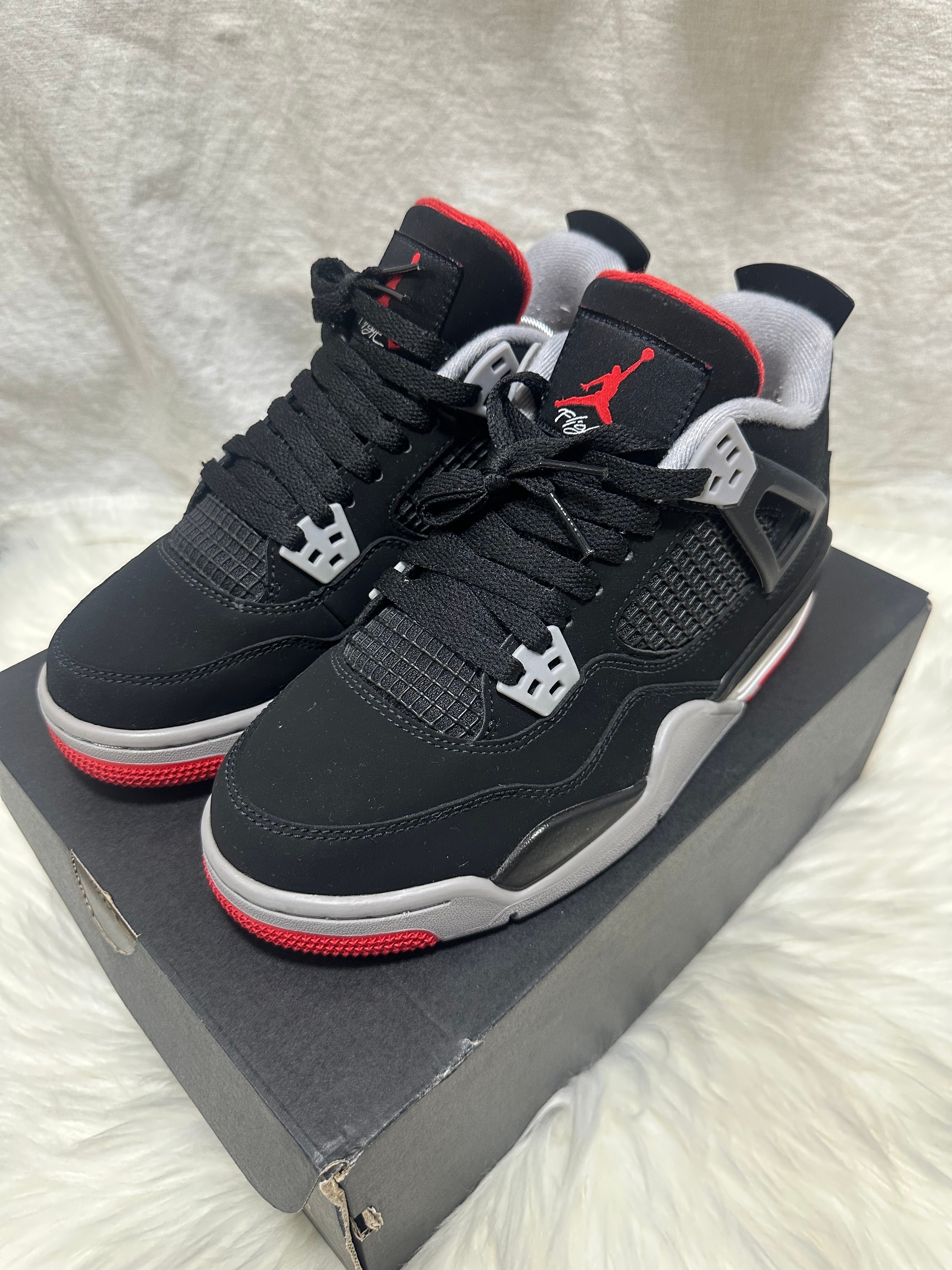 Nike GS Air Jordan 4 Retro "Bred" (2019)