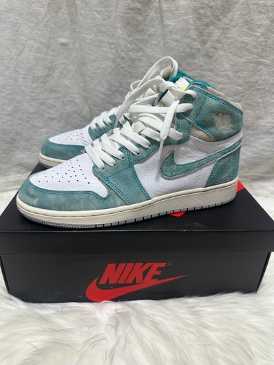 Nike GS Air Jordan 1 Retro High "Turbo Green"