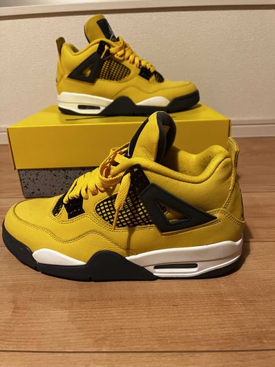 Nike Air Jordan 4 "Tour Yellow"