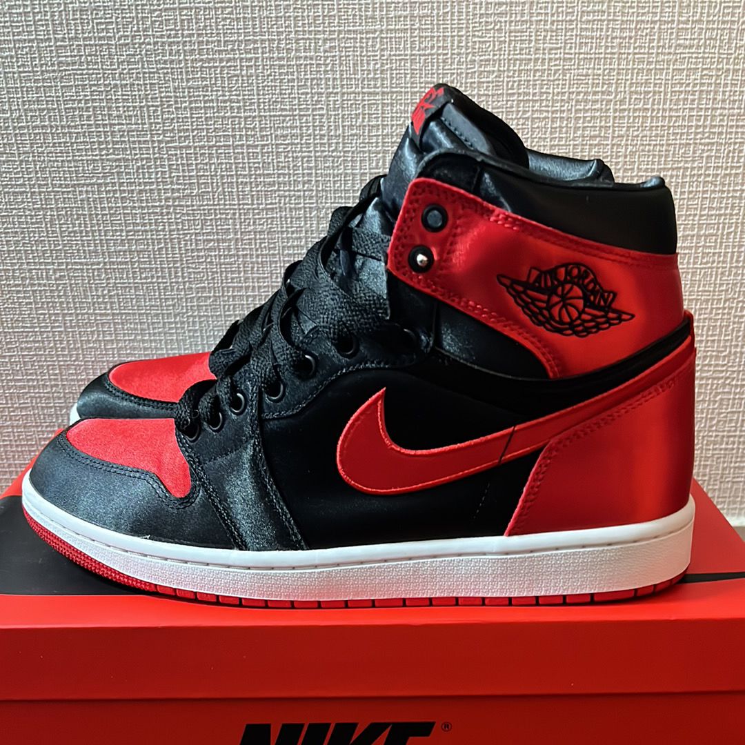 Nike Women's Air Jordan 1 Retro High OG "Satin Bred"