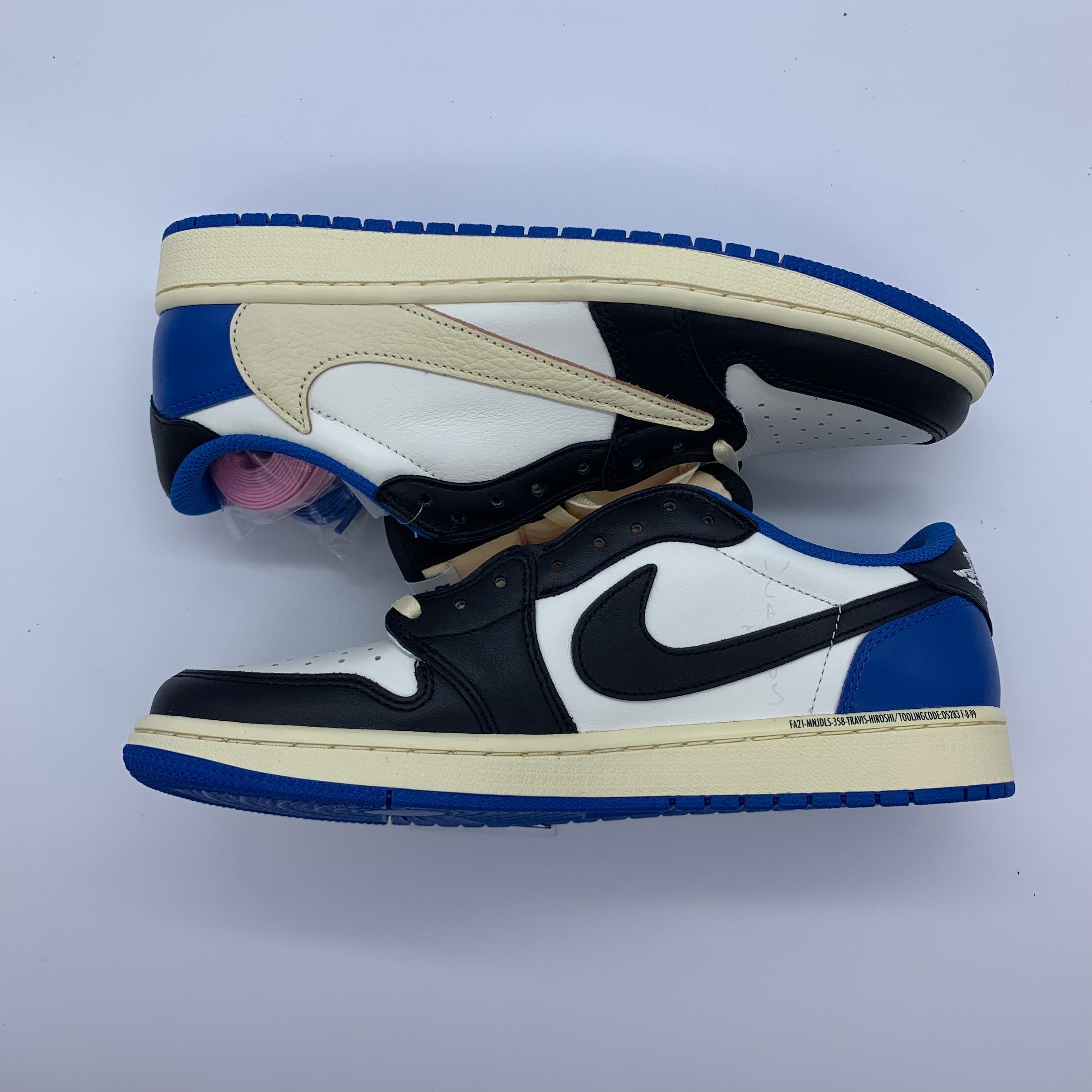 Travis Scott × fragment design × Nike Air Jordan 1 Low OG SP "Military Blue"