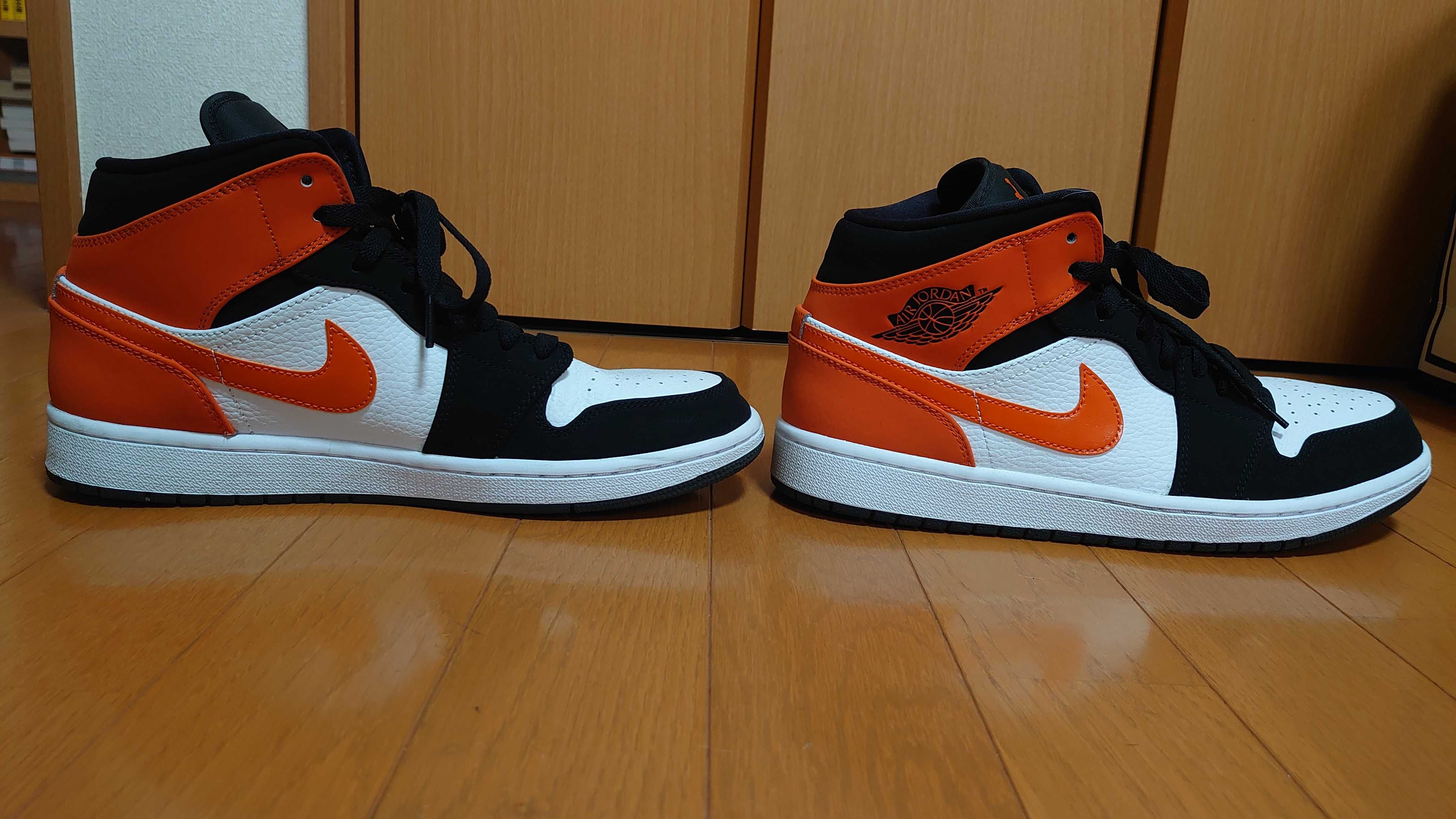 NIKE AIR JORDAN 1 MID "SHATTERED BACKBOARD"