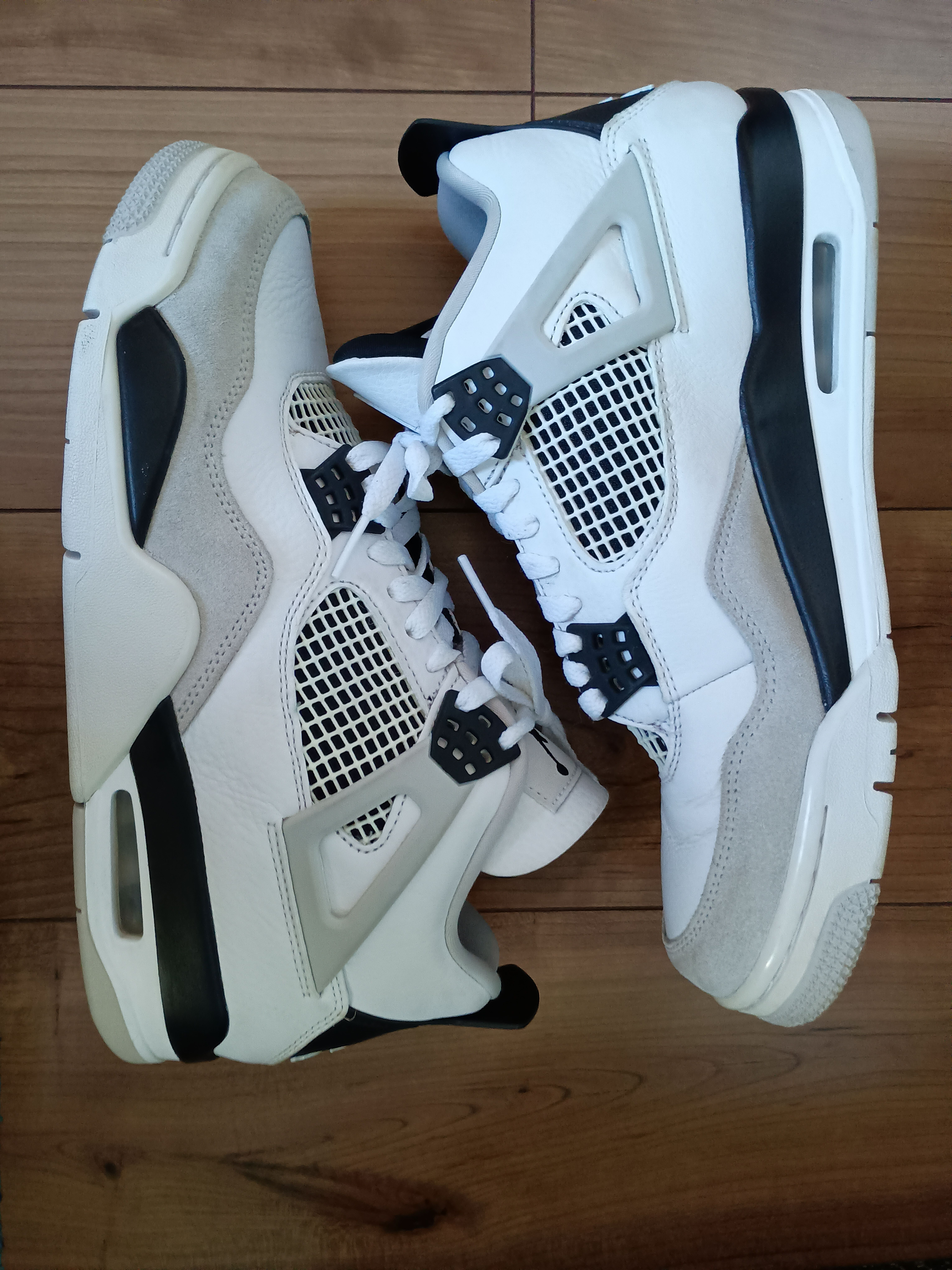 Nike Air Jordan 4 "Military Black"