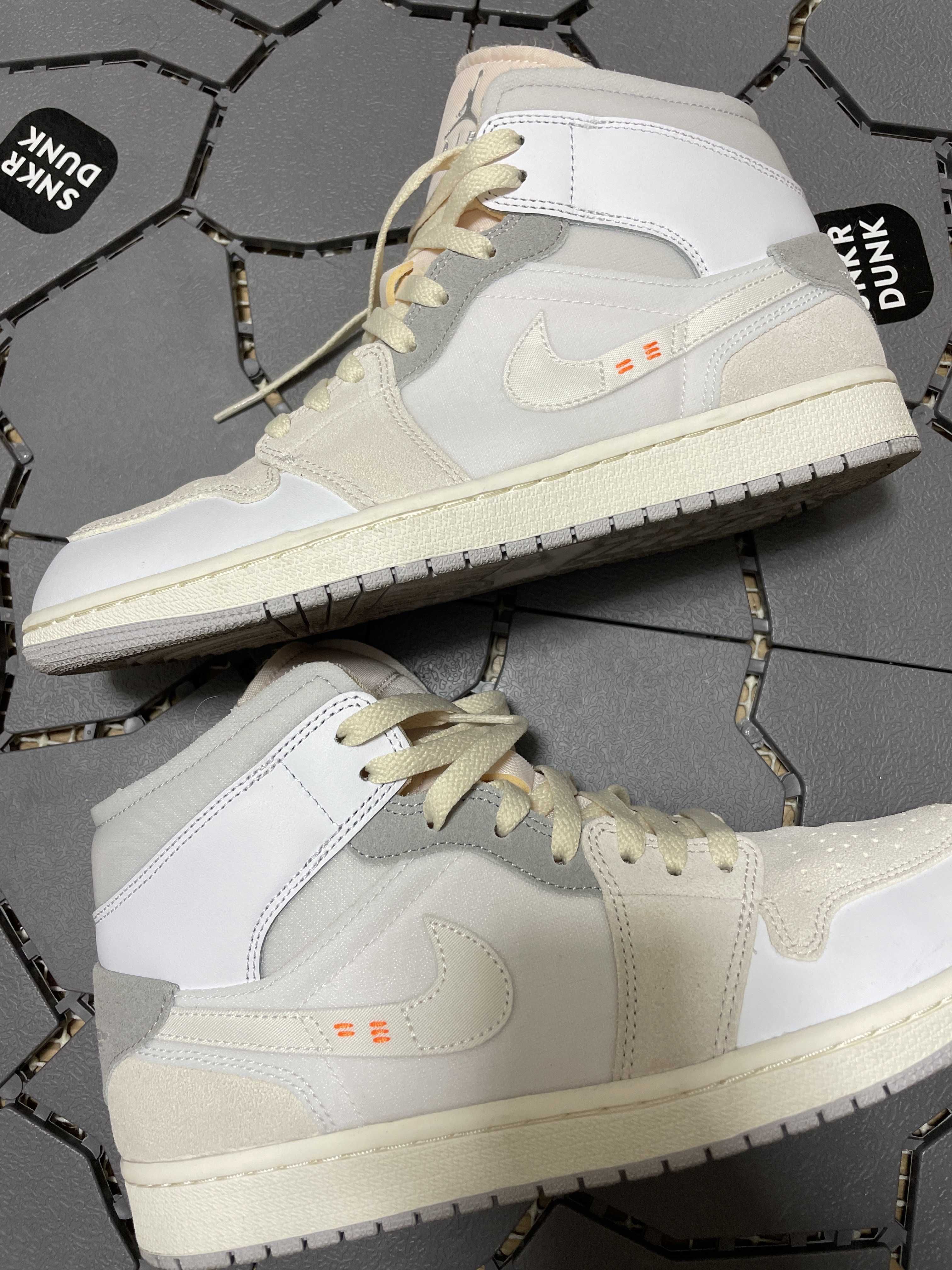 Nike Air Jordan 1 mid "Inside Out/White/Grey"