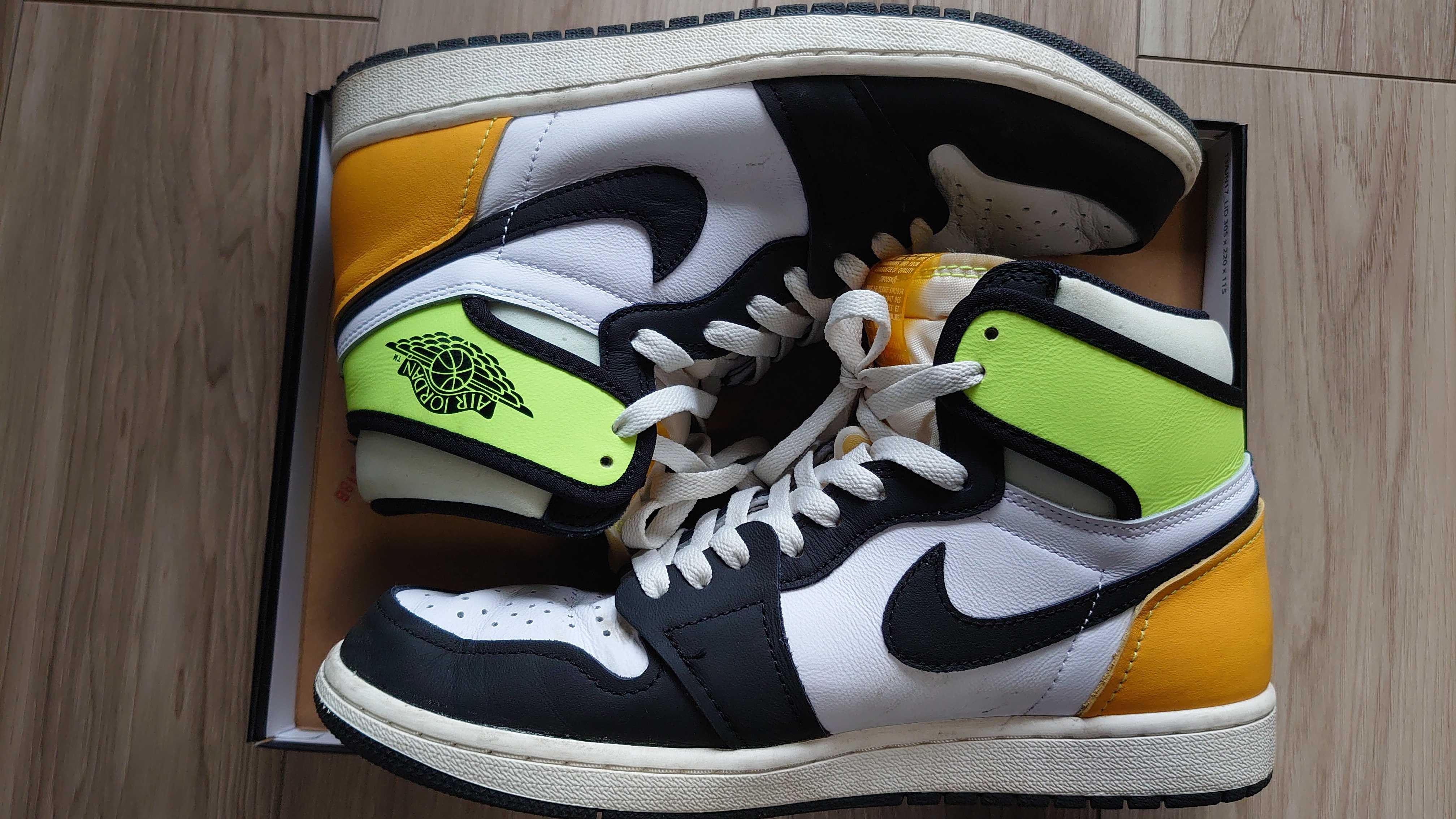 Nike Air Jordan 1 High OG "Volt Gold"