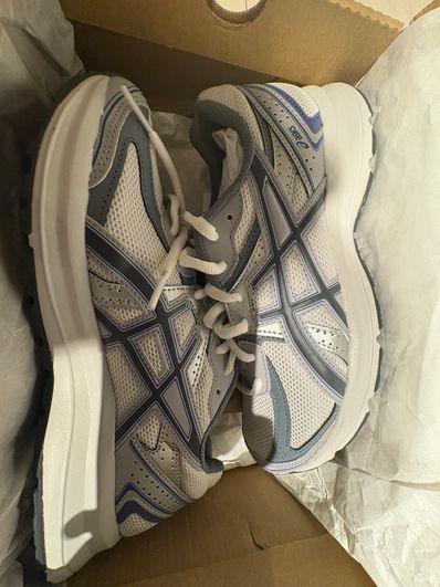 Asics Jog 100S "White/Carrier Grey"