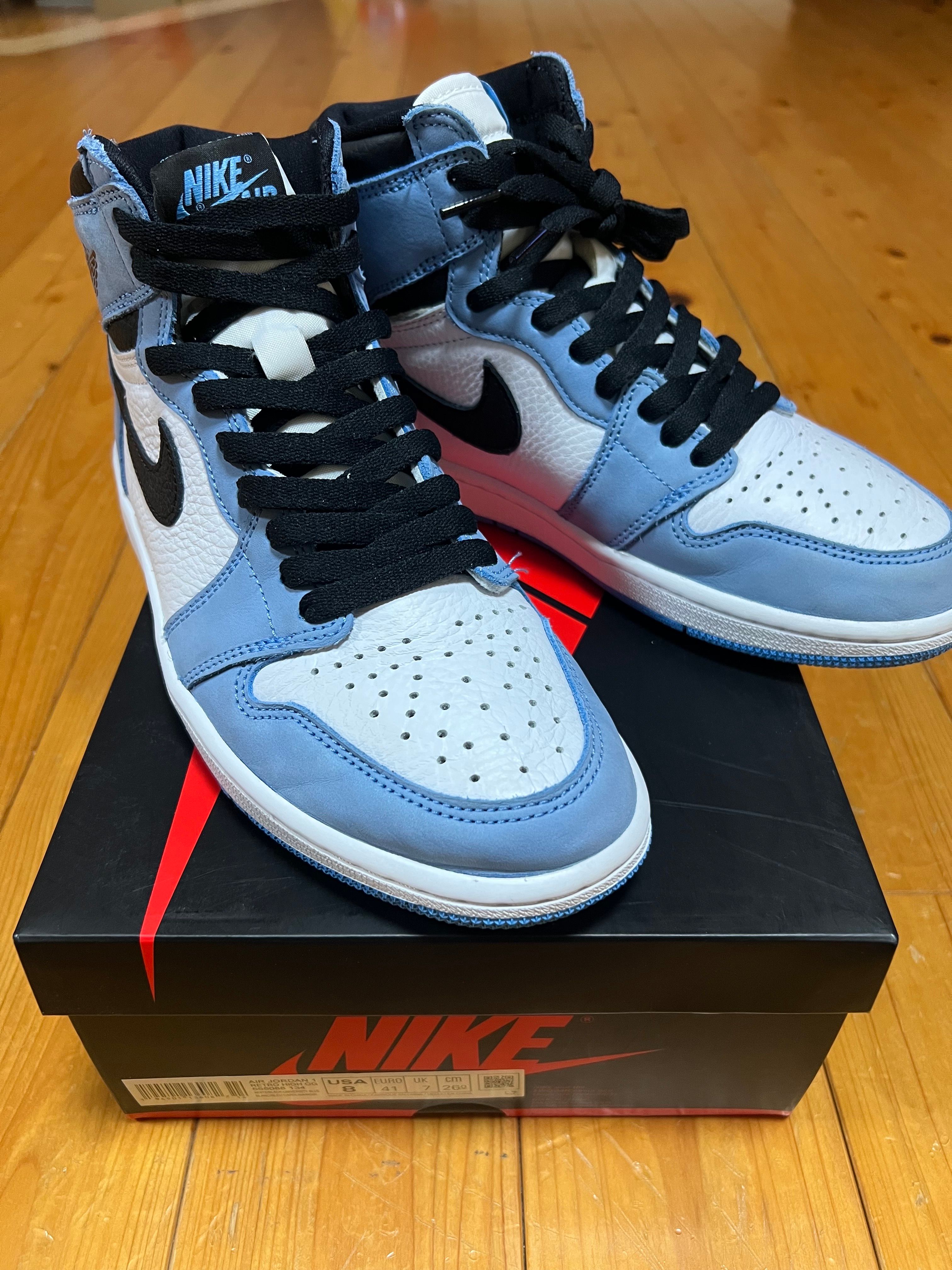 Nike Air Jordan 1 High OG "University Blue"
