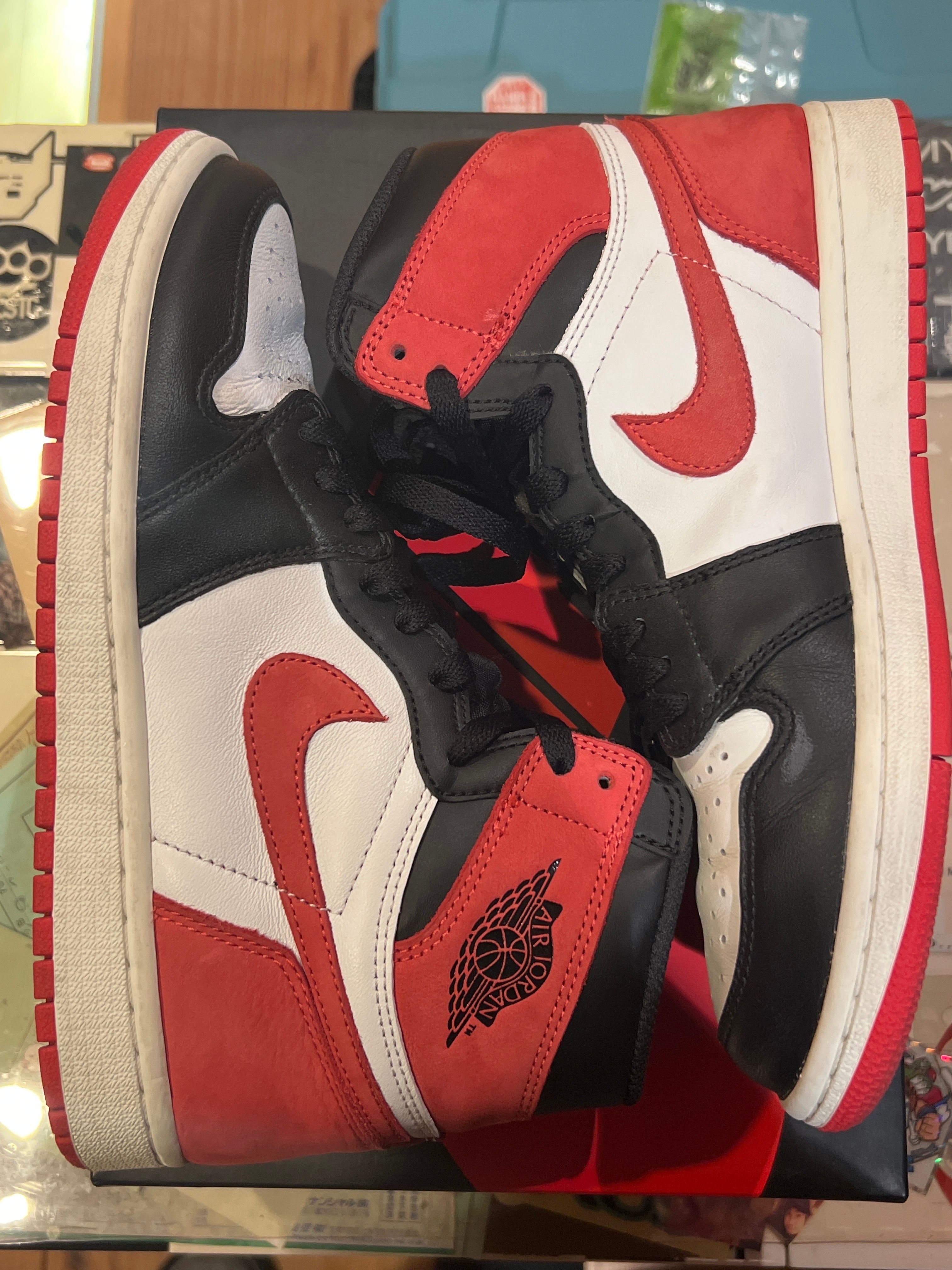 NIKE AIR JORDAN 1 RETRO HIGH "TRACK RED"