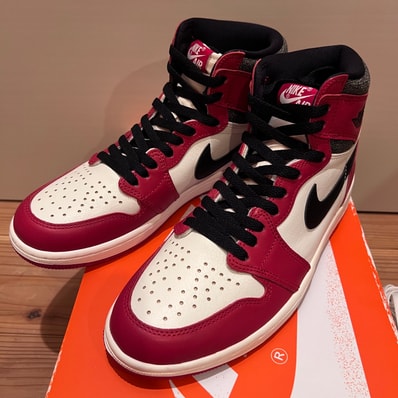 Nike Air Jordan 1 High OG "Lost & Found/Chicago"