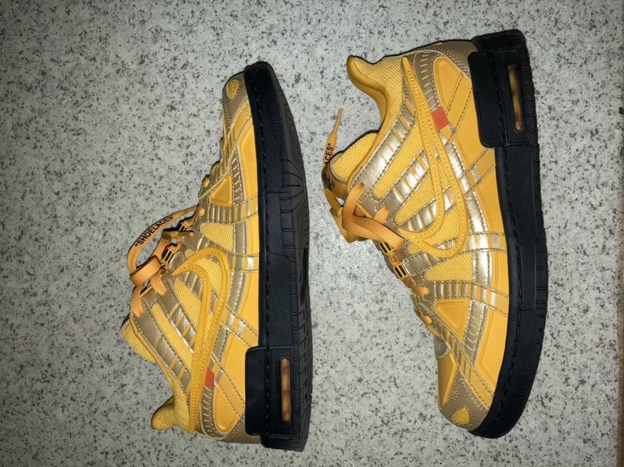 Off-White × Nike Air Rubber Dunk "University Gold" 
