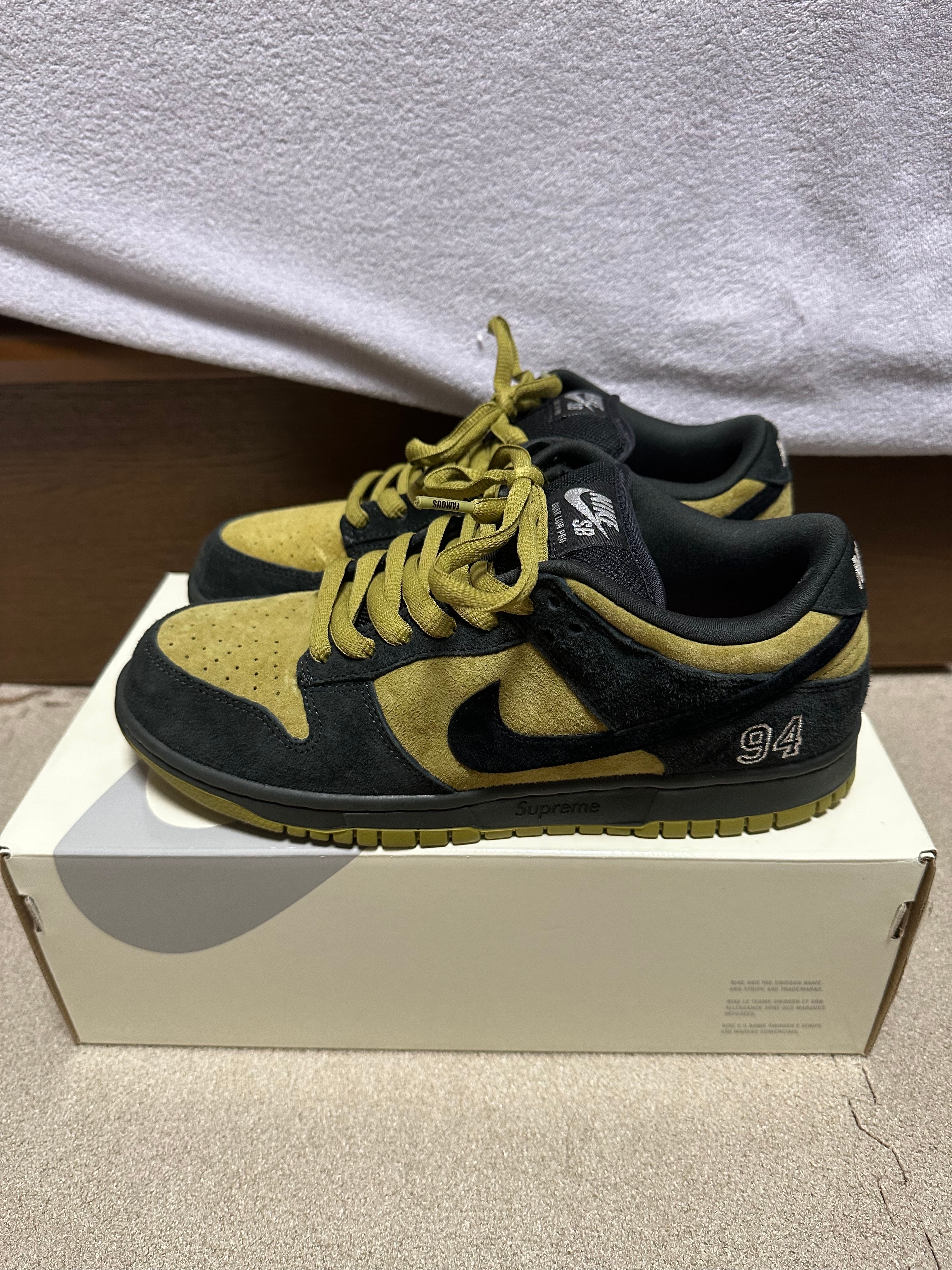 Supreme × Nike SB Dunk Low "Camper Green" (Asia Exclusive) (25FW Week2)