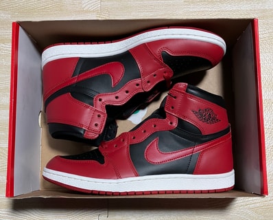 Nike Air Jordan 1 High ’85 "Varsity Red"