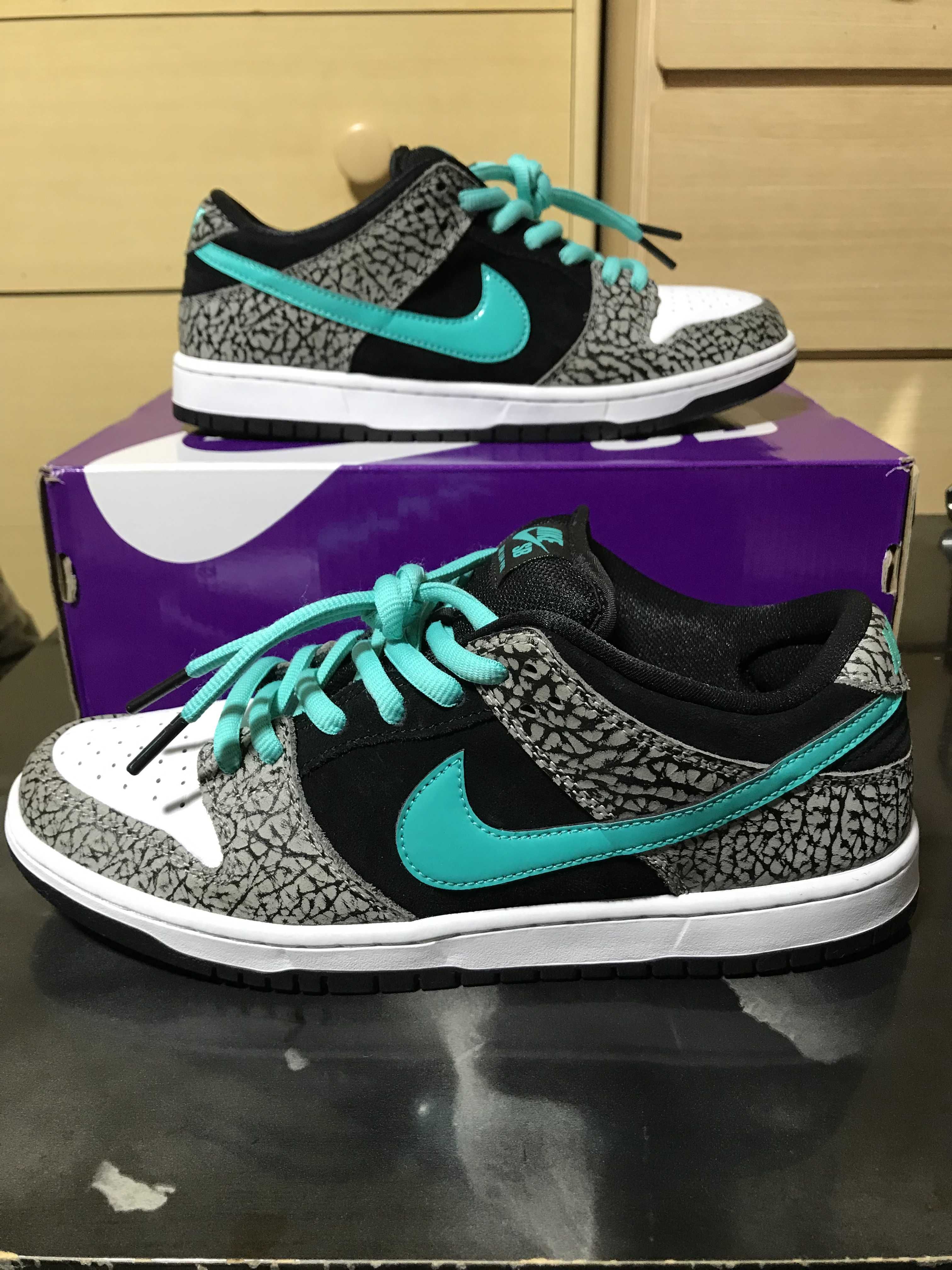 Nike SB Dunk Low "Elephant/Safari"