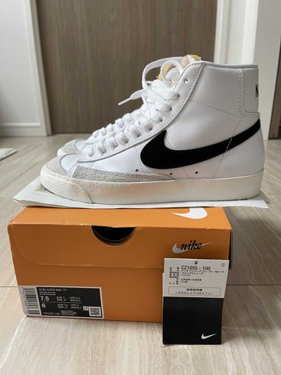 NIKE Women's BLAZER MID ’77 VINTAGE "WHITE/BLACK"