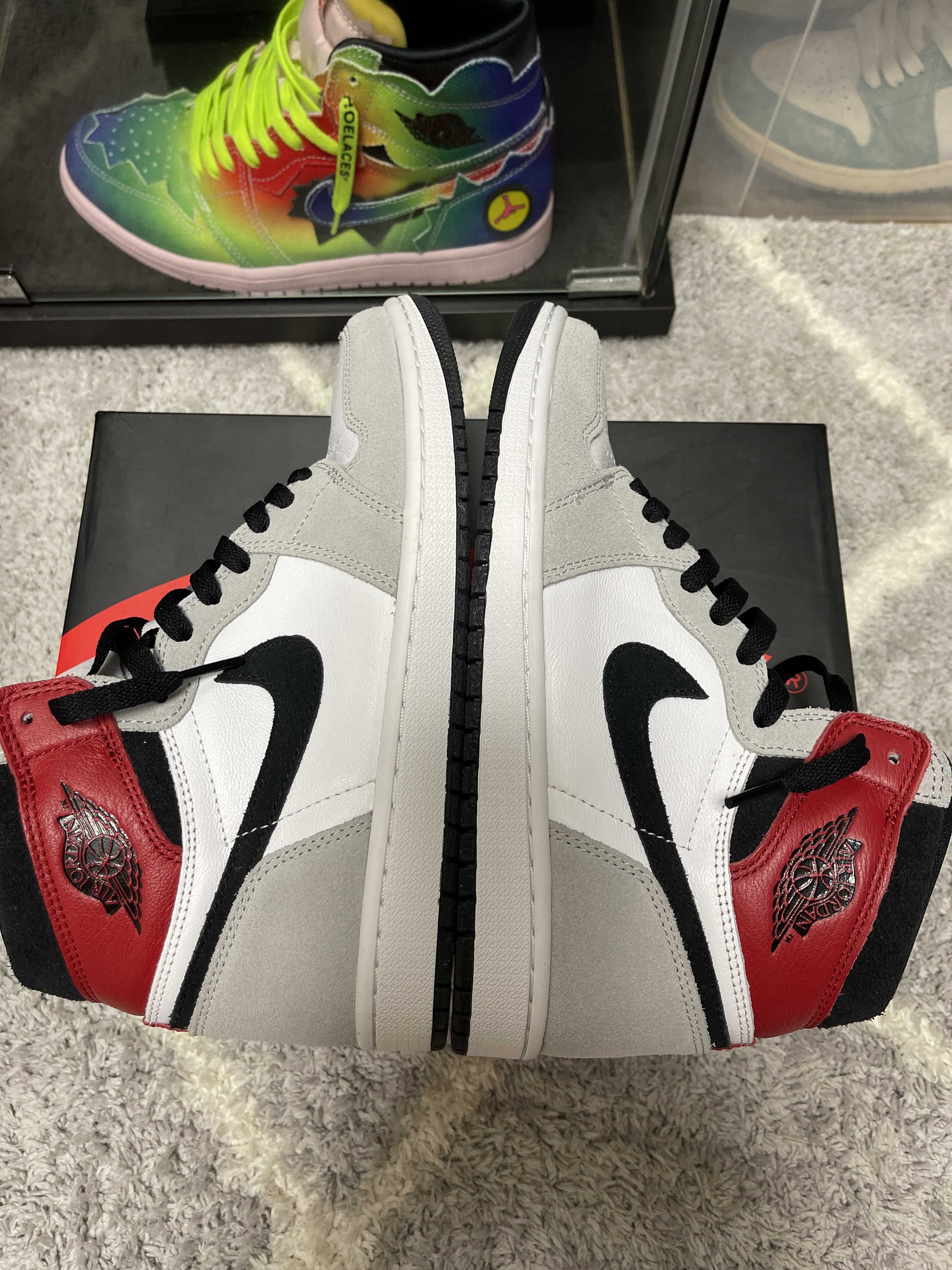 Nike Air Jordan 1 High OG "White/Black/Light Smoke Grey"