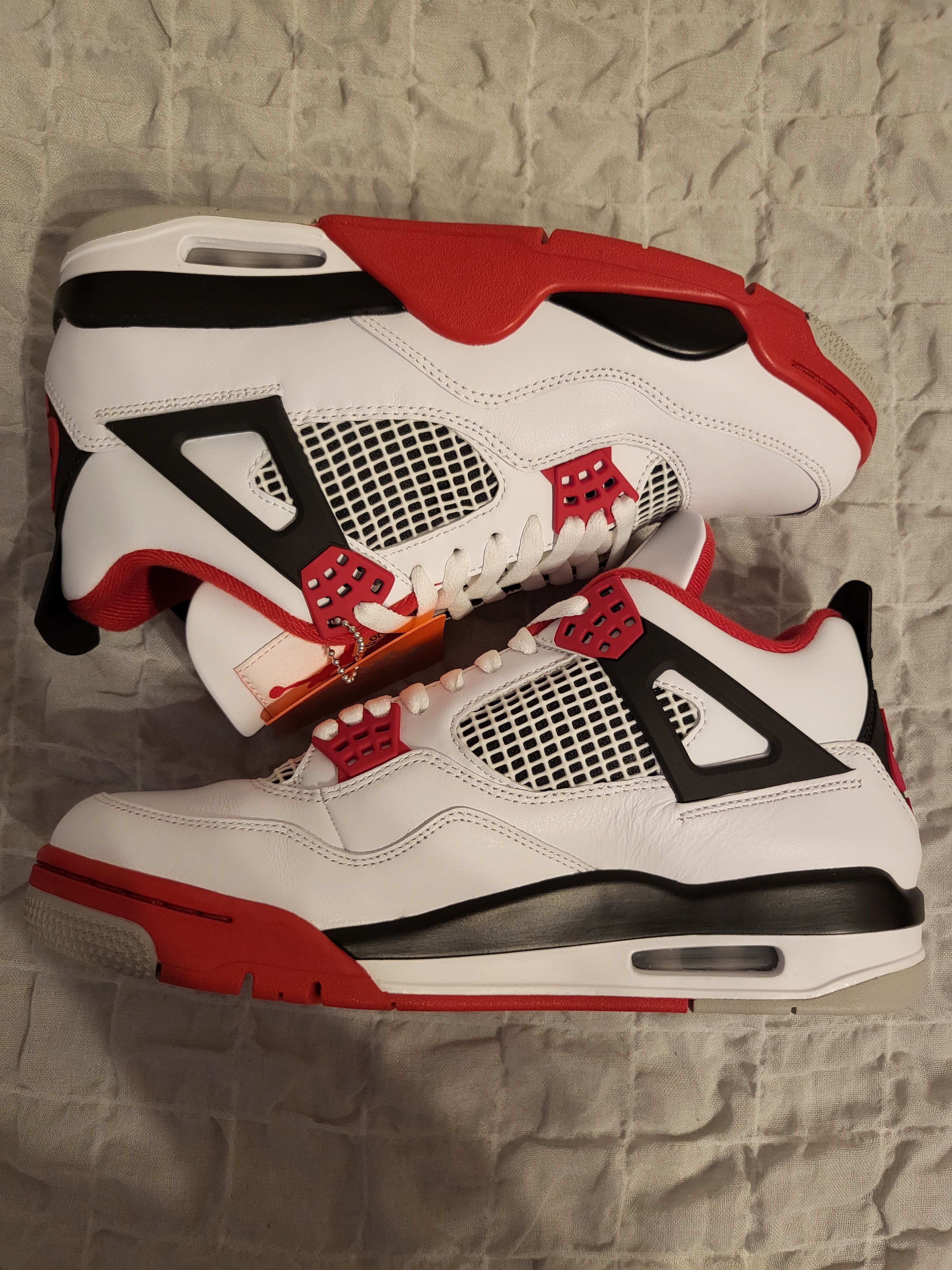 Nike Air Jordan 4 Retro OG "Fire Red" (2020)