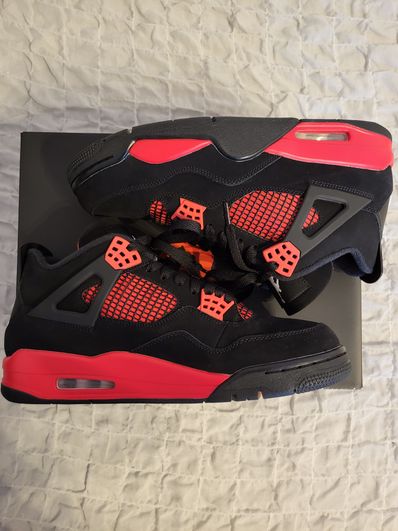 Nike Air Jordan 4
