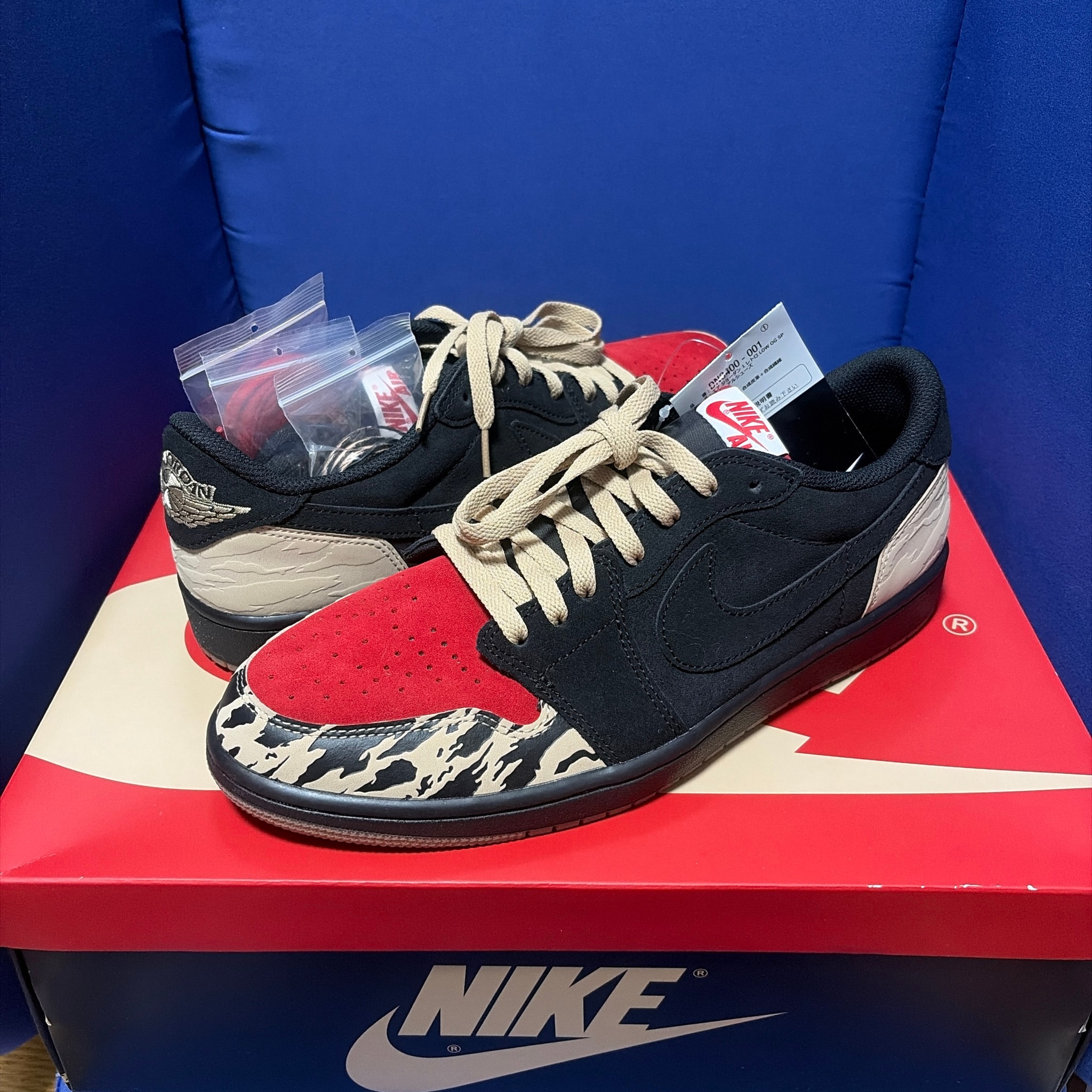 Sole Fly × Nike Air Jordan 1 Low "Black and Sport Red"