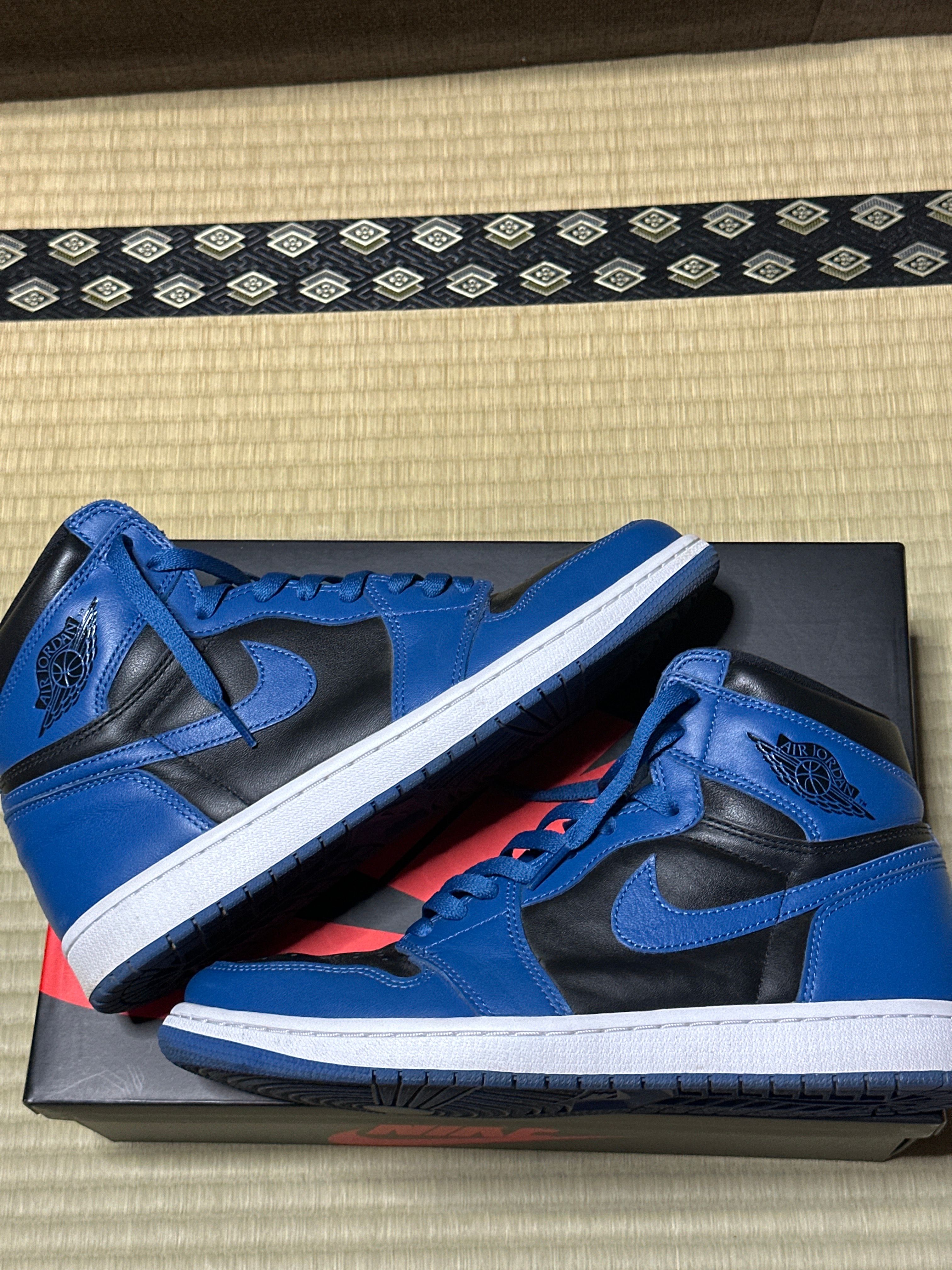 Nike Air Jordan 1 Retro High OG "Dark Marina Blue"