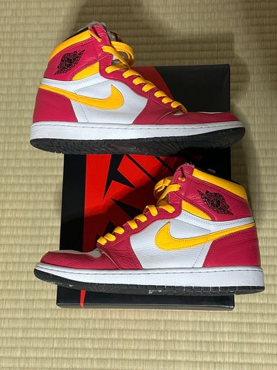 Nike Air Jordan 1 High OG "Light Fusion Red"