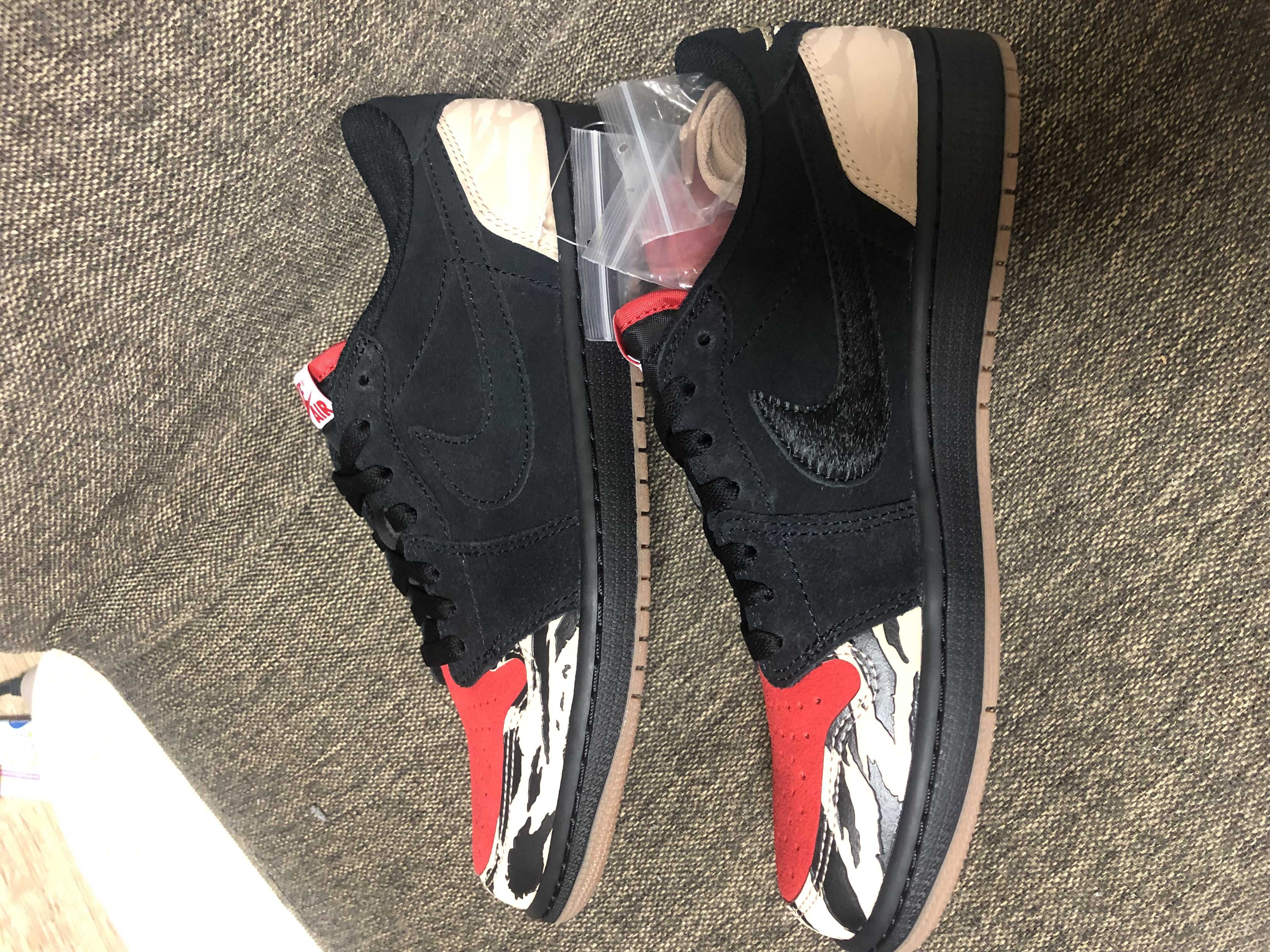 Sole Fly × Nike Air Jordan 1 Low "Black and Sport Red"