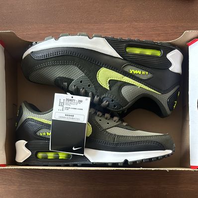 Nike Air Max 90 "Medium Olive/Volt"