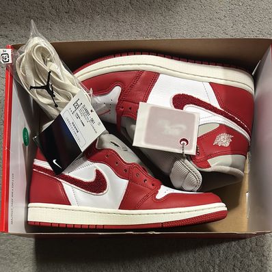 Nike Women's Air Jordan 1 High OG "Newstalgia"