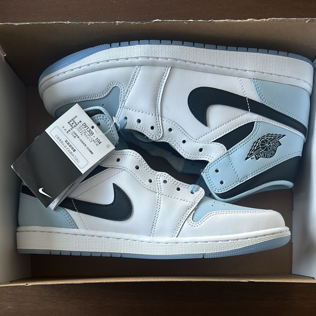 Nike Air Jordan 1 Mid "Ice Blue Nubuck"