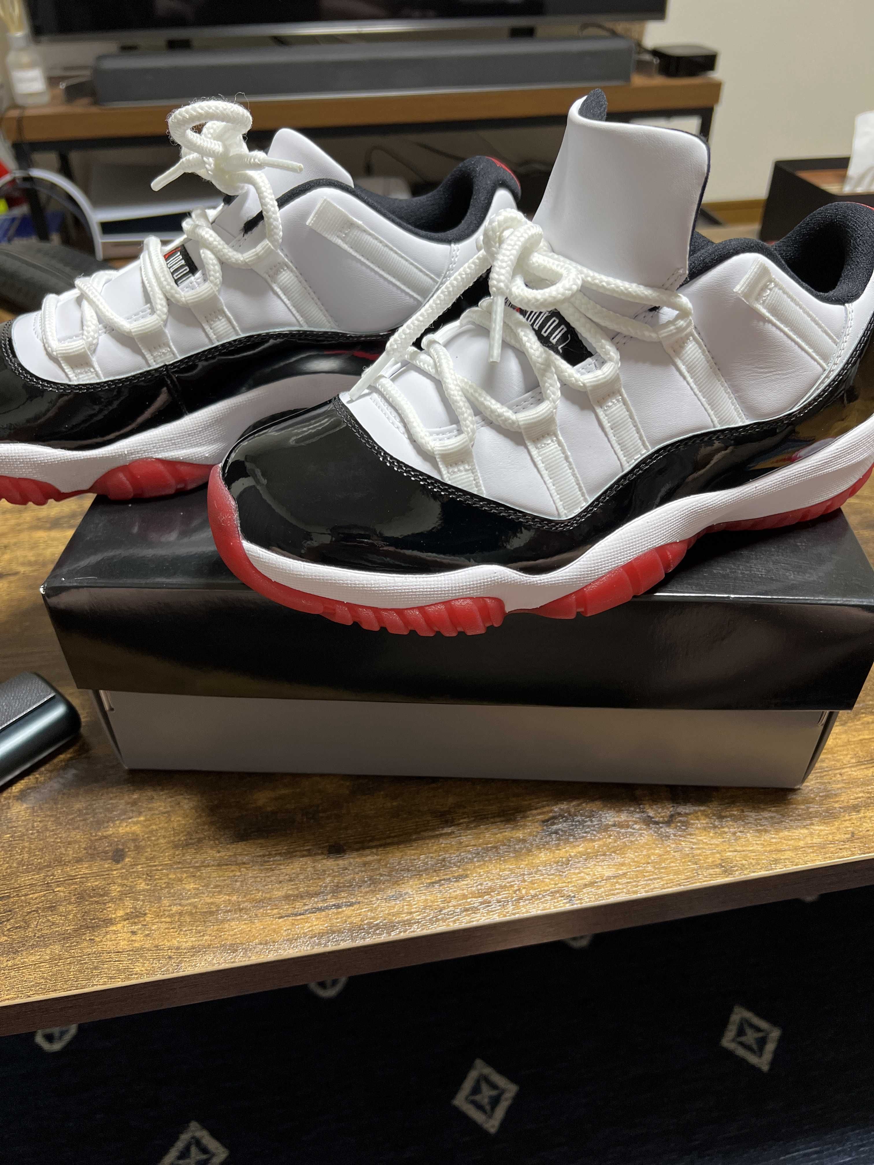 Nike Air Jordan 11 Low "Gym Red"