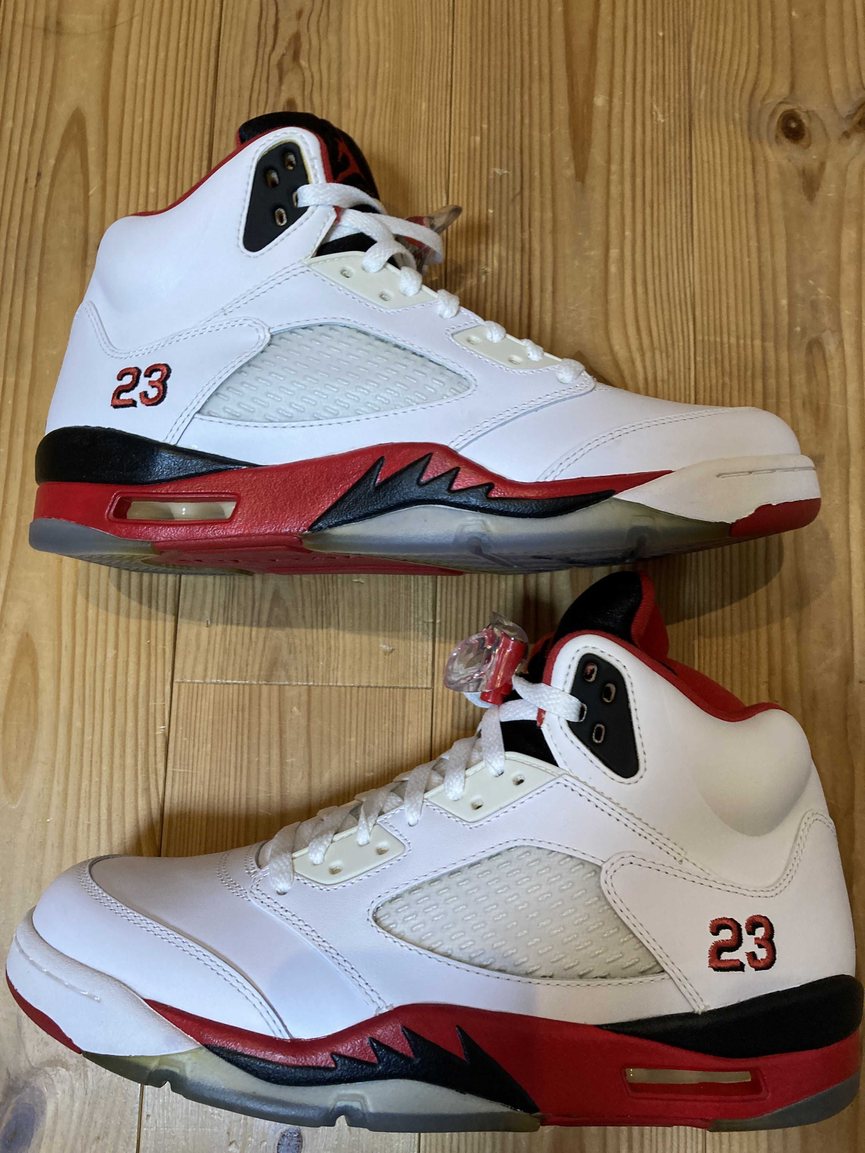 Nike Air Jordan 5 Retro "Fire Red/Black Tongue" (2013)