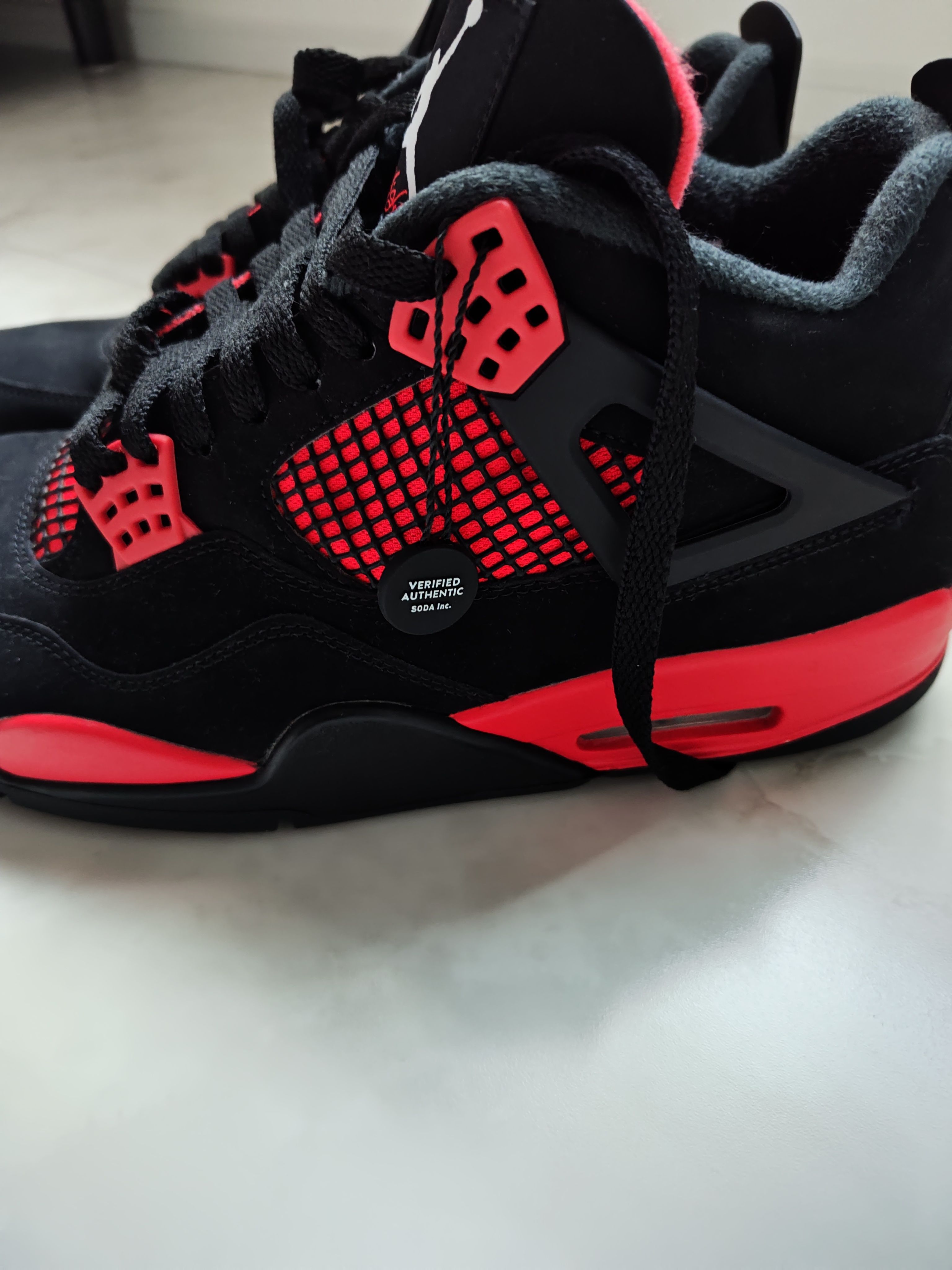 Nike Air Jordan 4 "Red Thunder/Crimson"