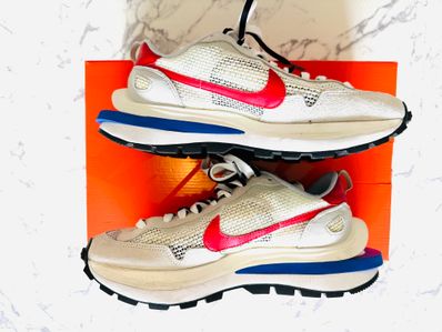 sacai × Nike Vapor Waffle "Royal Fuchsia"