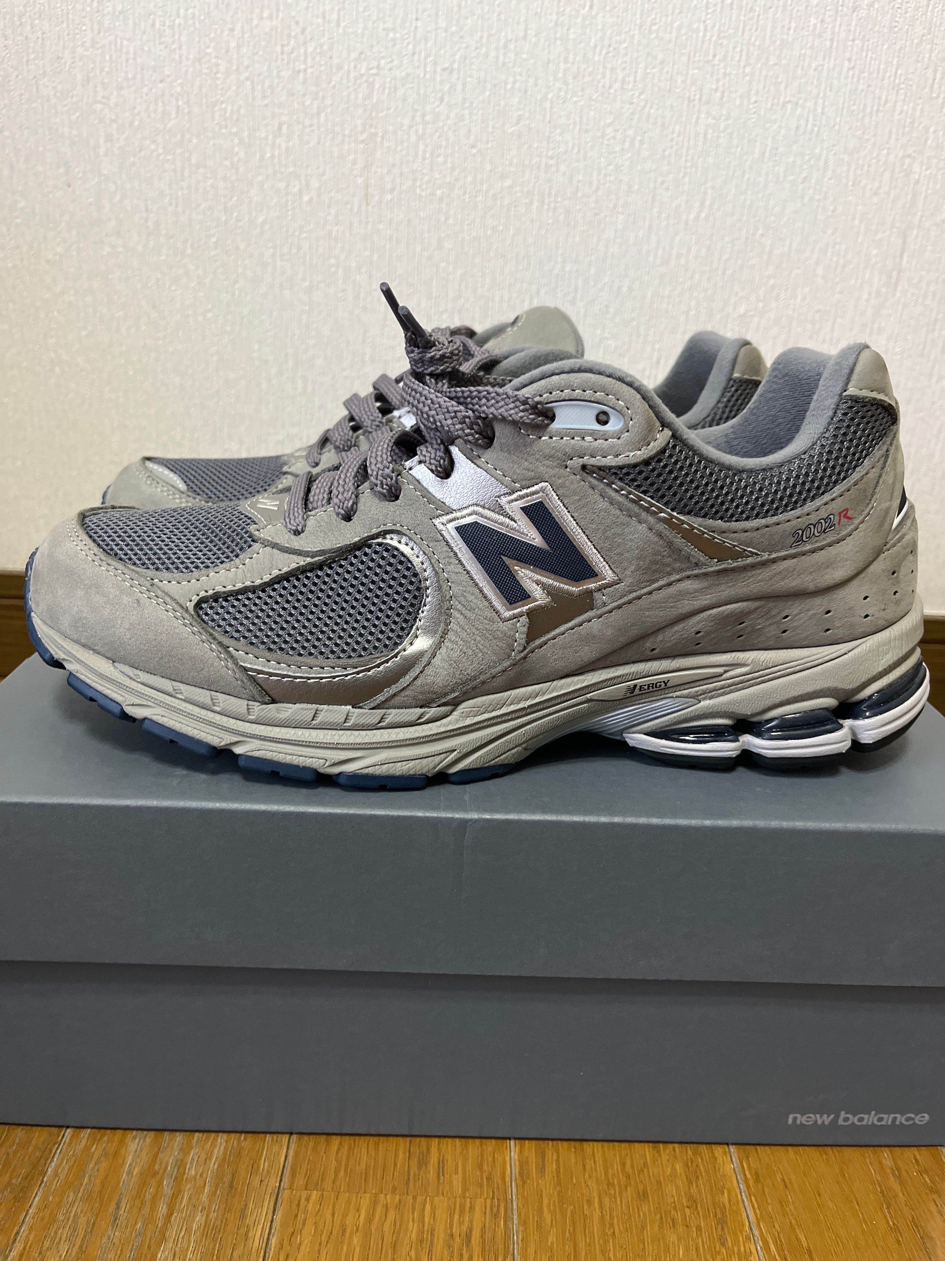 New Balance 2002R "Gray"