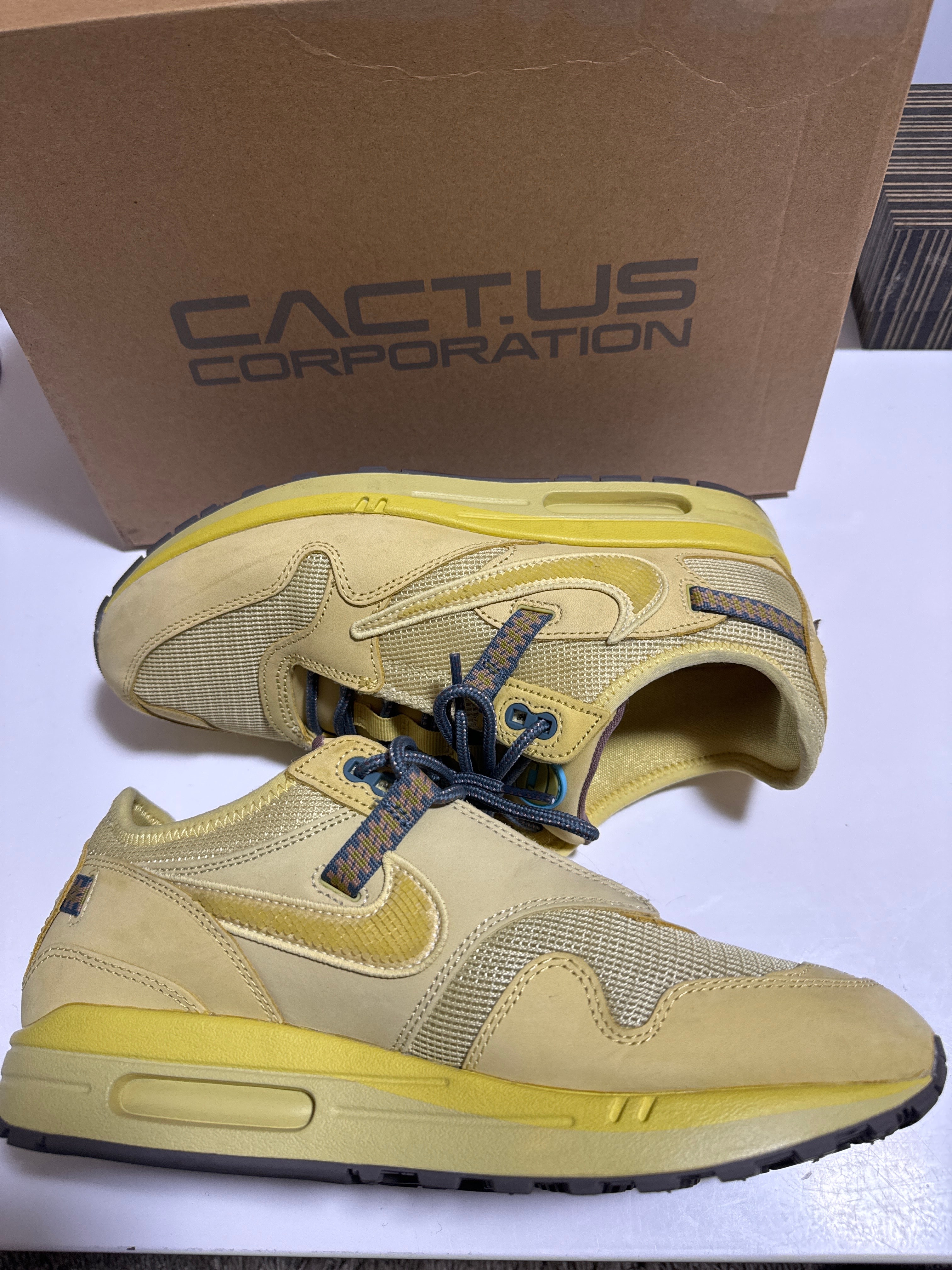 Travis Scott × Nike Air Max 1 "CACT.US Gold"