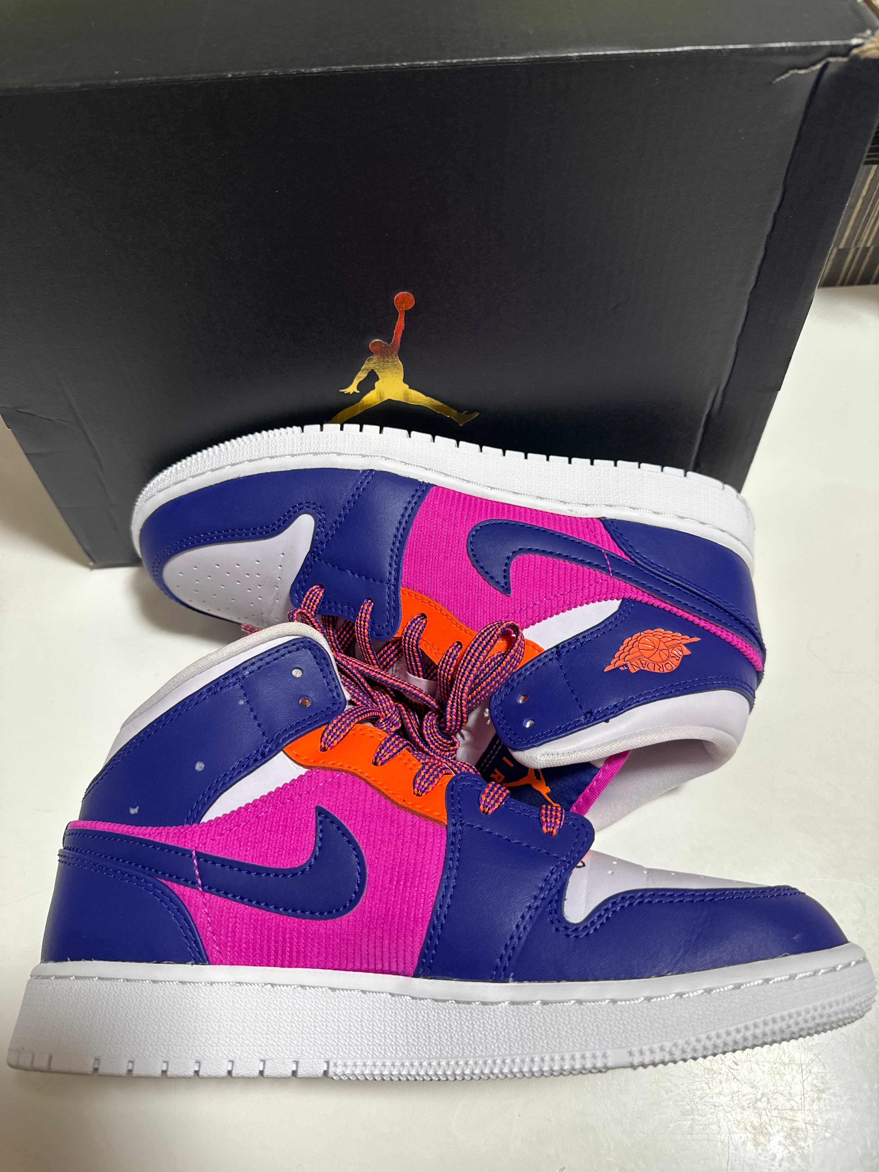 Nike GS Air Jordan 1 Mid "Fire Pink/Barely Grape"