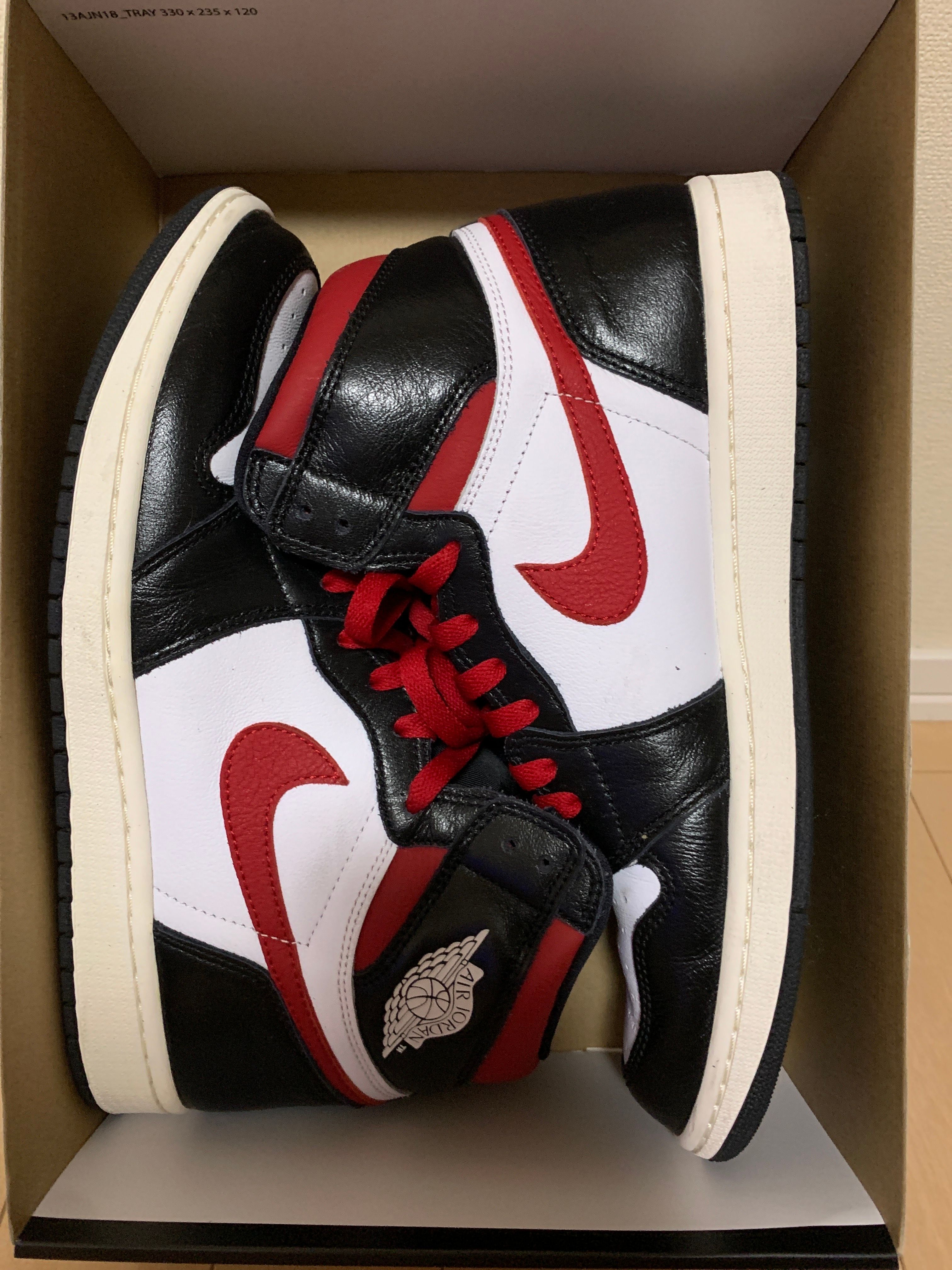 Nike Air Jordan 1 Retro High "Black/White/Sail/Gym Red"