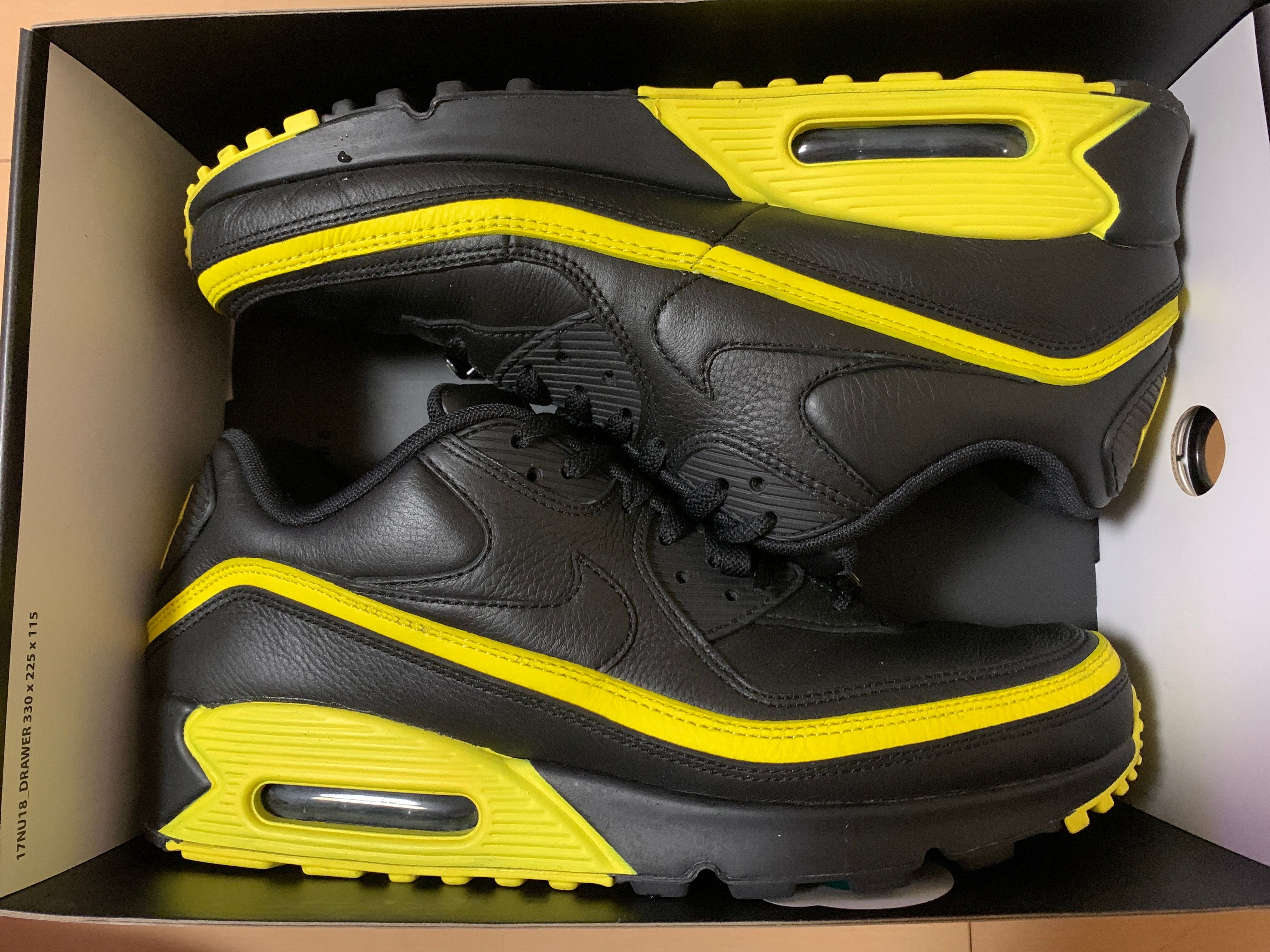 UNDEFEATED × Nike Air Max 90 "Black/Yellow"