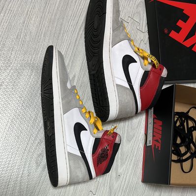 Nike Air Jordan 1 High OG "White/Black/Light Smoke Grey"