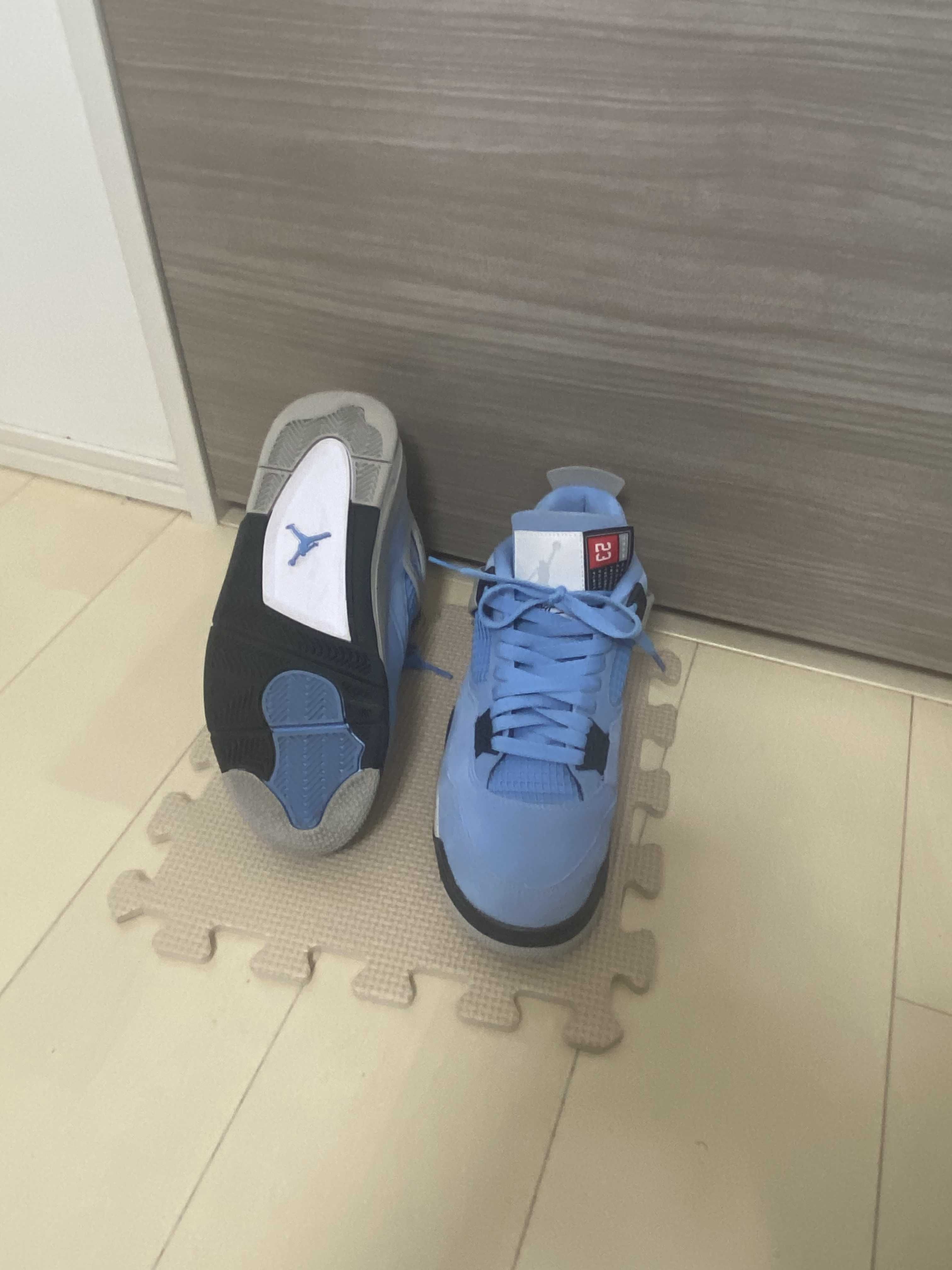 Nike Air Jordan 4 "University Blue"