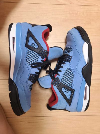 Travis Scott × Nike Air Jordan 4 Retro Cactus Jack "University Blue"